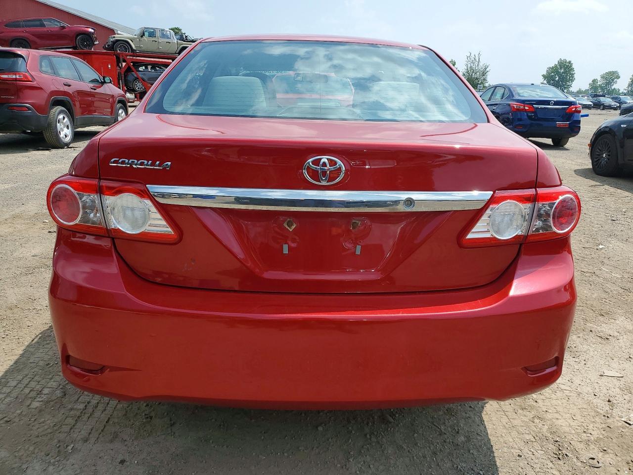 2011 Toyota Corolla Base Red vin: 2T1BU4EE0BC707293