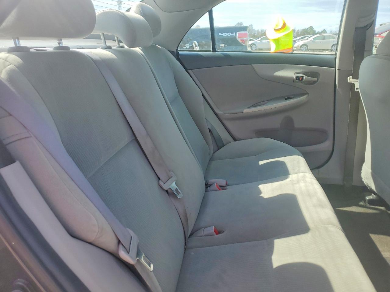 2011 Toyota Corolla Le Gray vin: 2T1BU4EE0BC712719