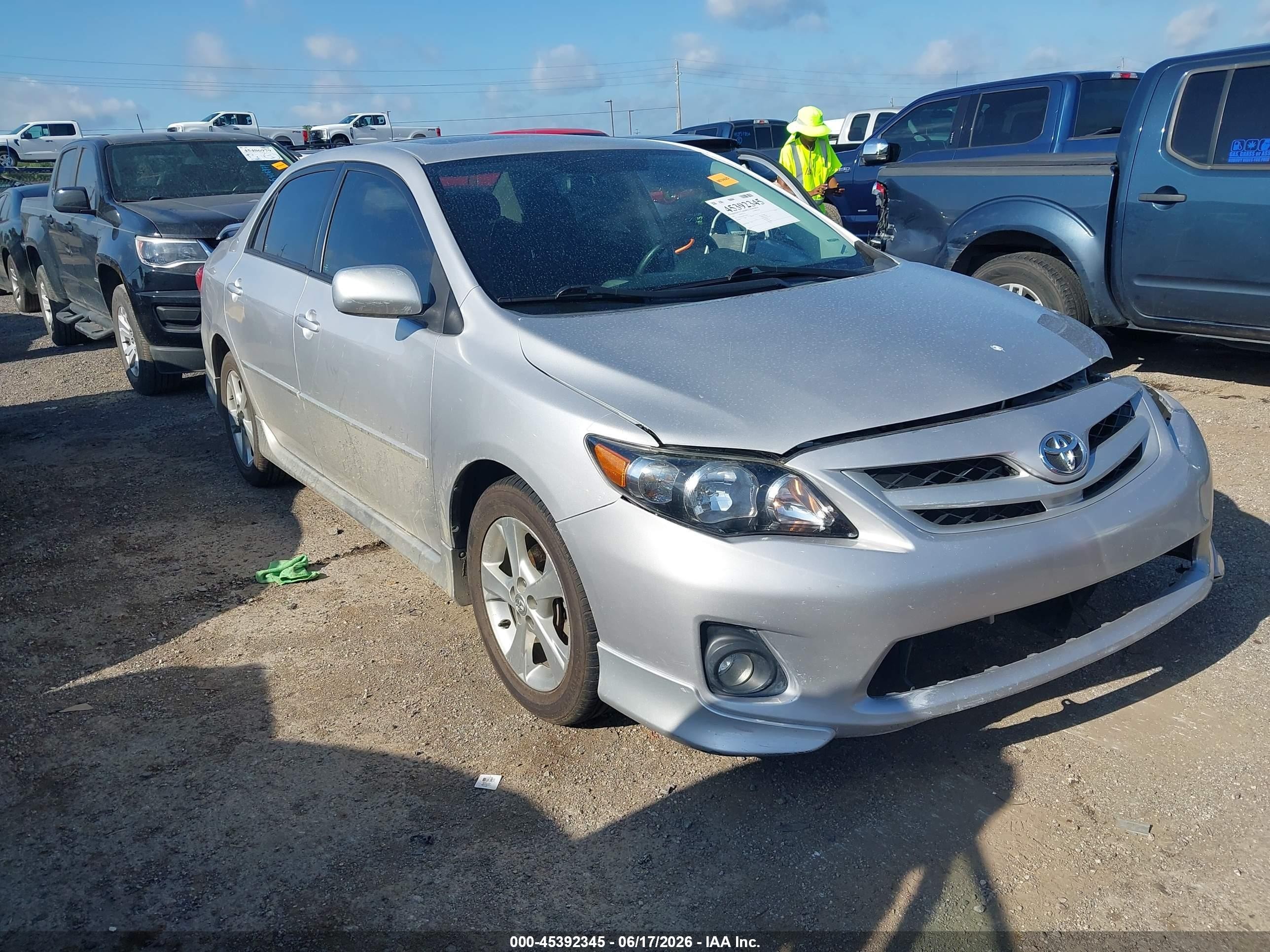 2011 Toyota Corolla S Silver vin: 2T1BU4EE0BC753044