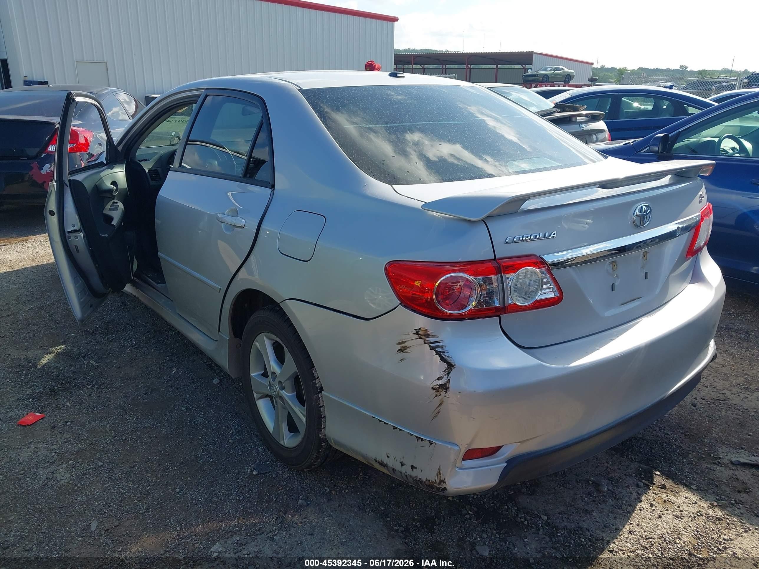 2011 Toyota Corolla S Silver vin: 2T1BU4EE0BC753044