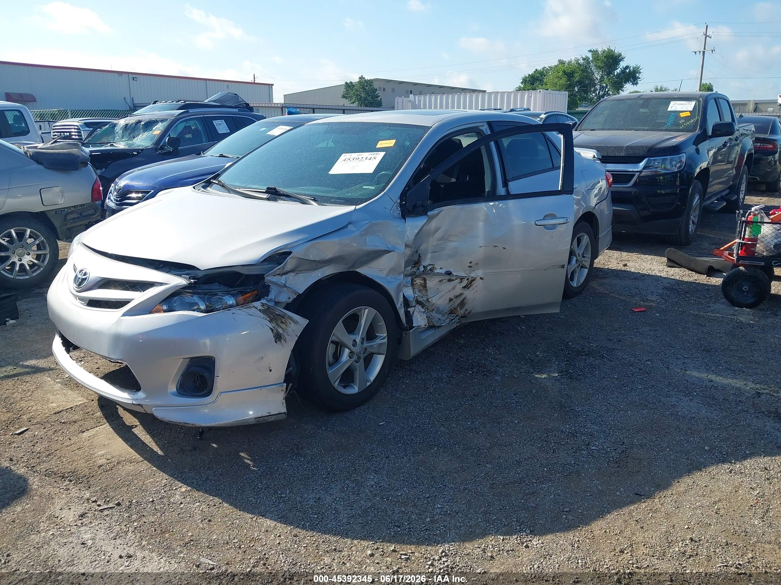 2011 Toyota Corolla S Silver vin: 2T1BU4EE0BC753044