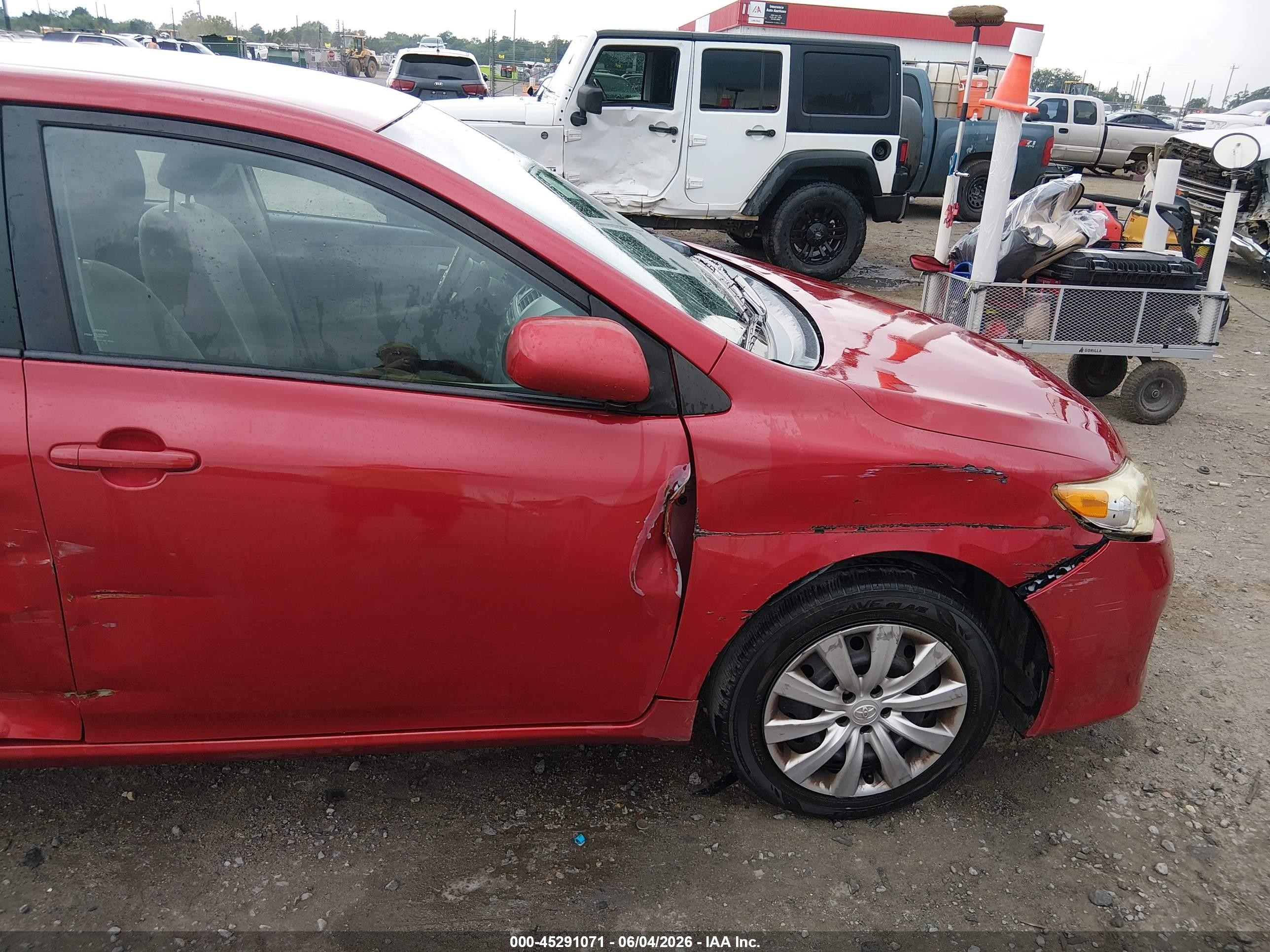 2012 Toyota Corolla Le Red vin: 2T1BU4EE0CC760710