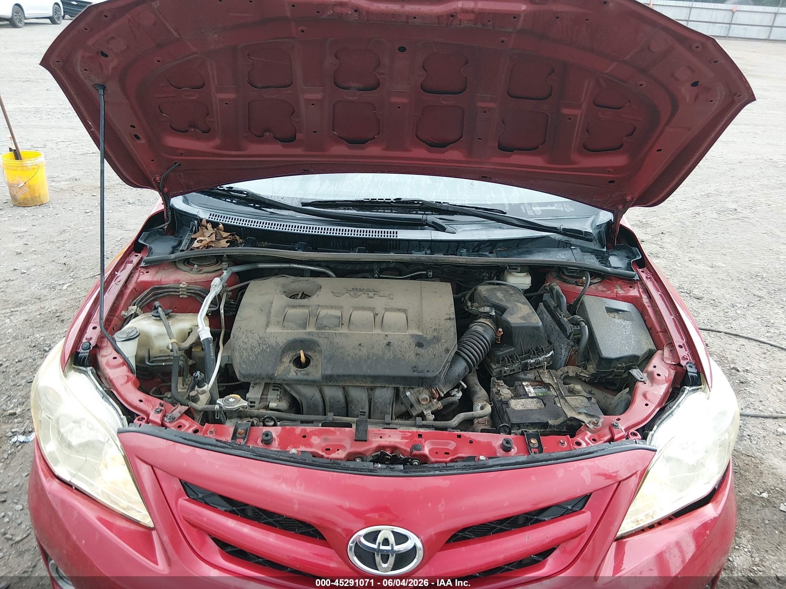2012 Toyota Corolla Le Red vin: 2T1BU4EE0CC760710