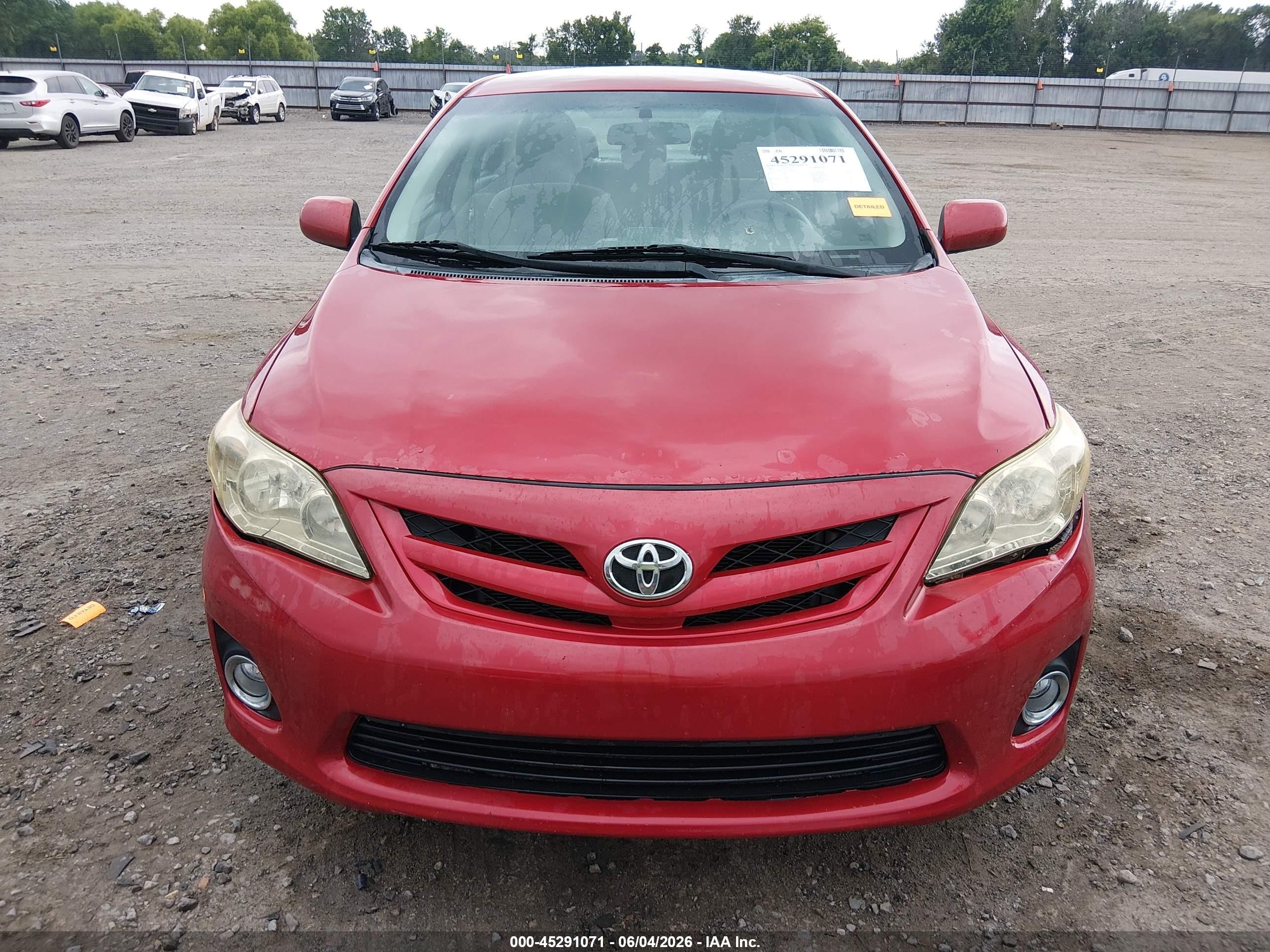 2012 Toyota Corolla Le Red vin: 2T1BU4EE0CC760710