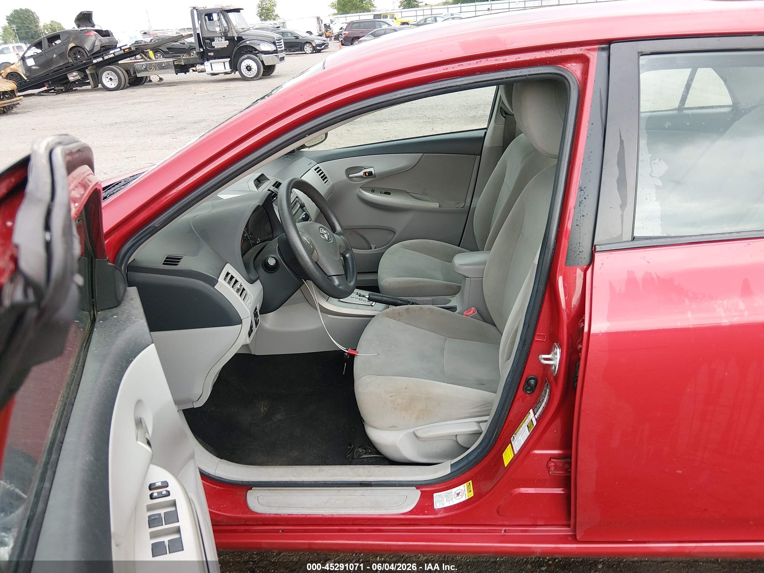 2012 Toyota Corolla Le Red vin: 2T1BU4EE0CC760710