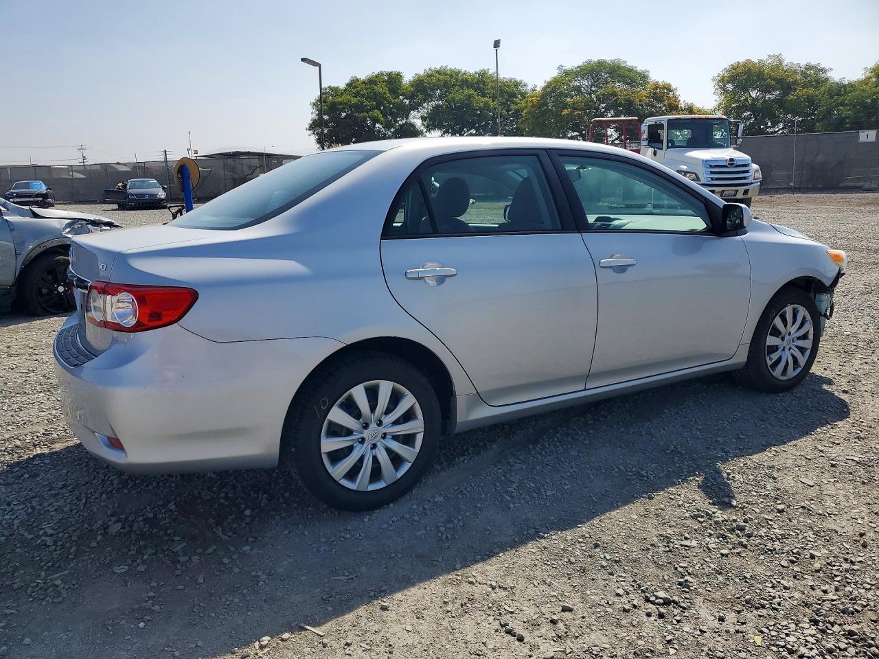 2012 Toyota Corolla Le Silver vin: 2T1BU4EE0CC761906