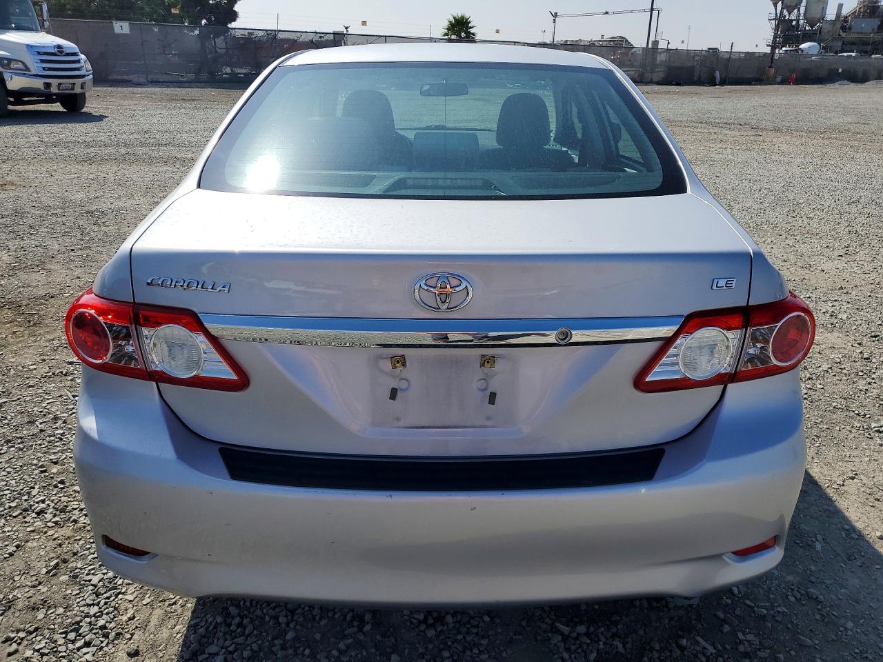 2012 Toyota Corolla Le Silver vin: 2T1BU4EE0CC761906