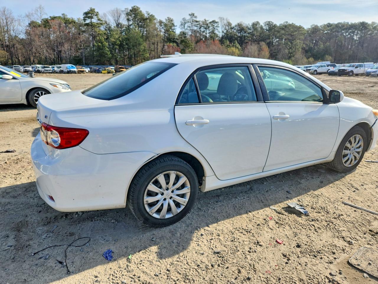 2012 Toyota Corolla Le White vin: 2T1BU4EE0CC765020