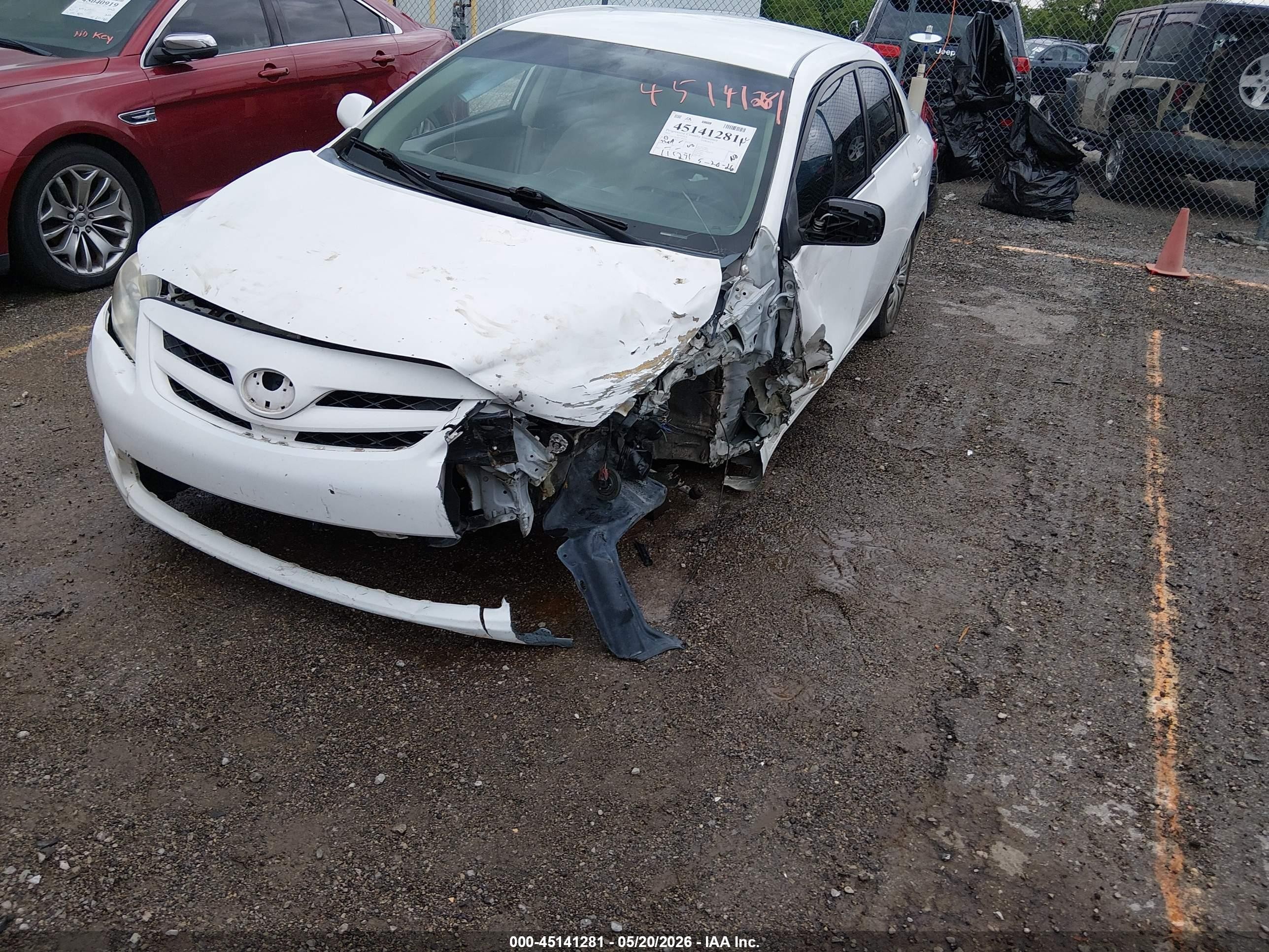 2012 Toyota Corolla Le White vin: 2T1BU4EE0CC766314