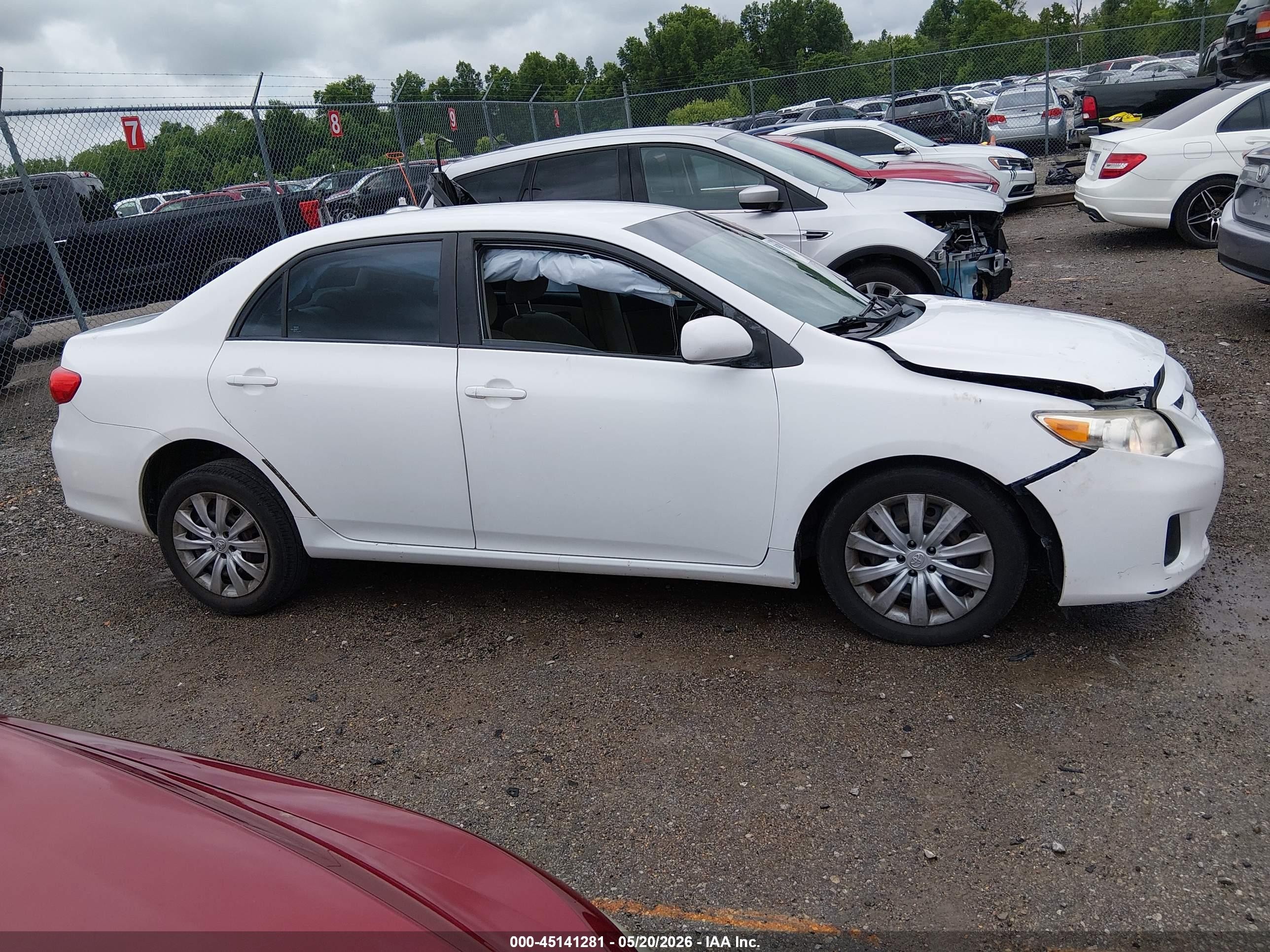 2012 Toyota Corolla Le White vin: 2T1BU4EE0CC766314