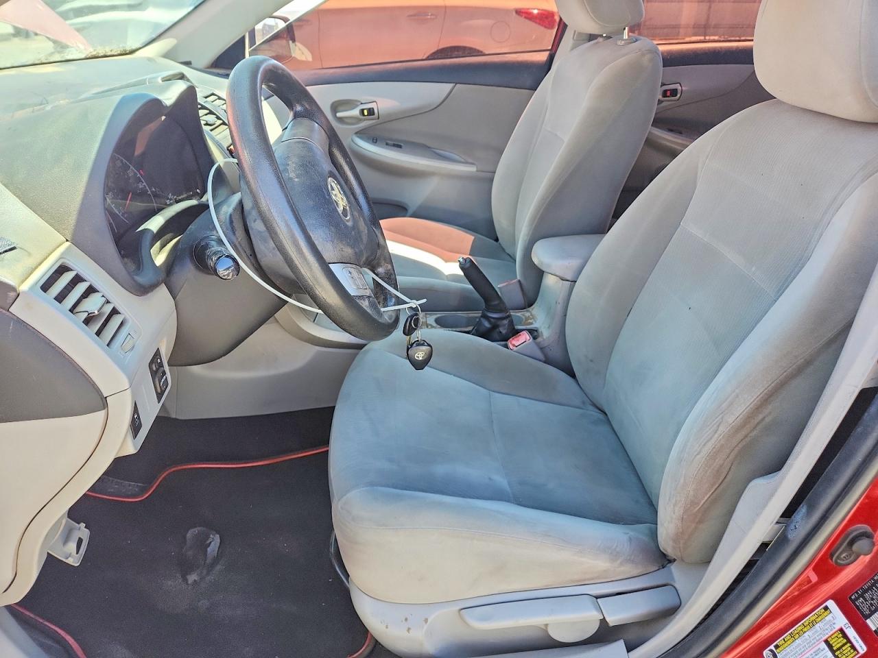 2012 Toyota Corolla Le Red vin: 2T1BU4EE0CC817925