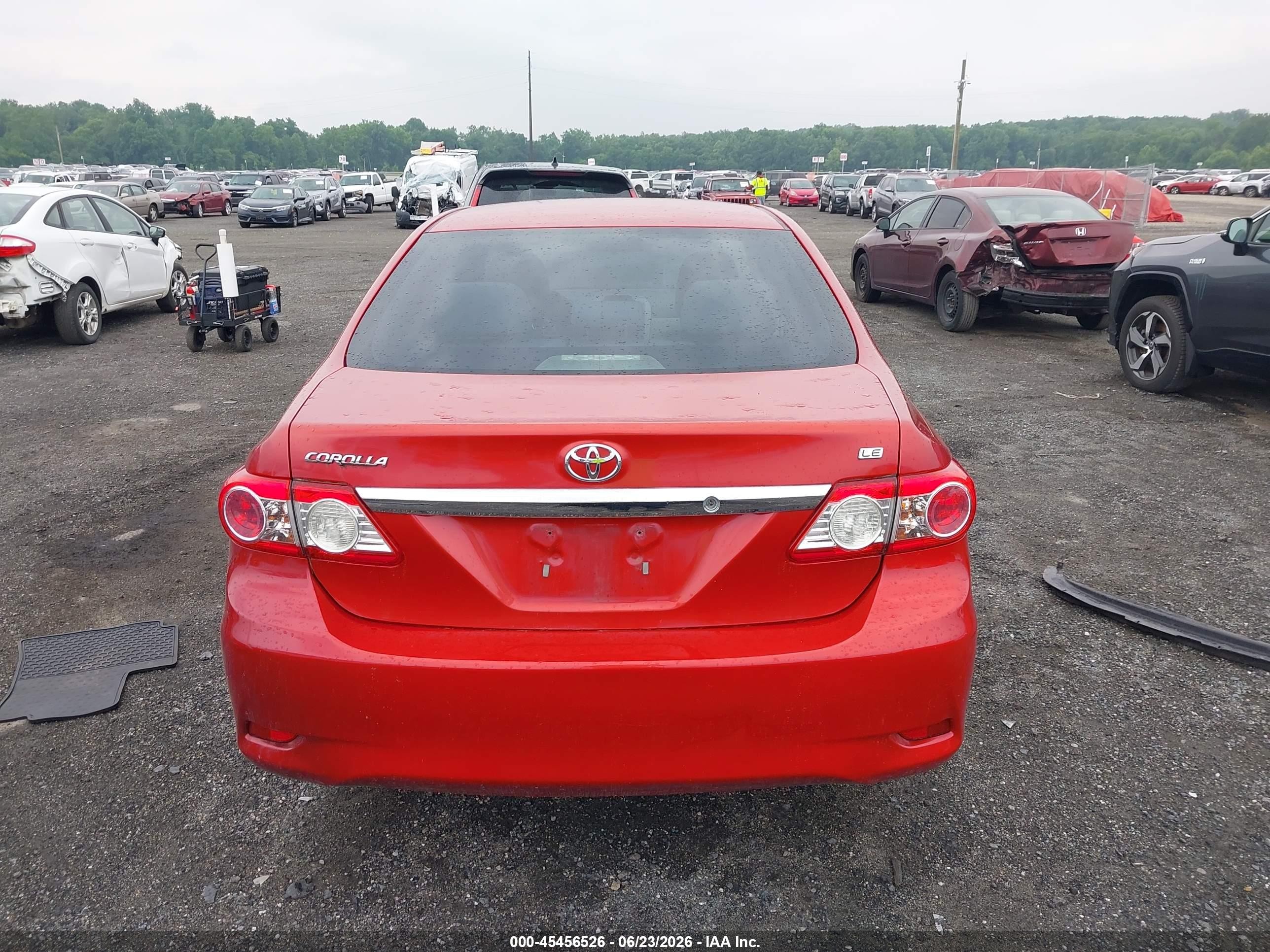 2012 Toyota Corolla Le Red vin: 2T1BU4EE0CC823630