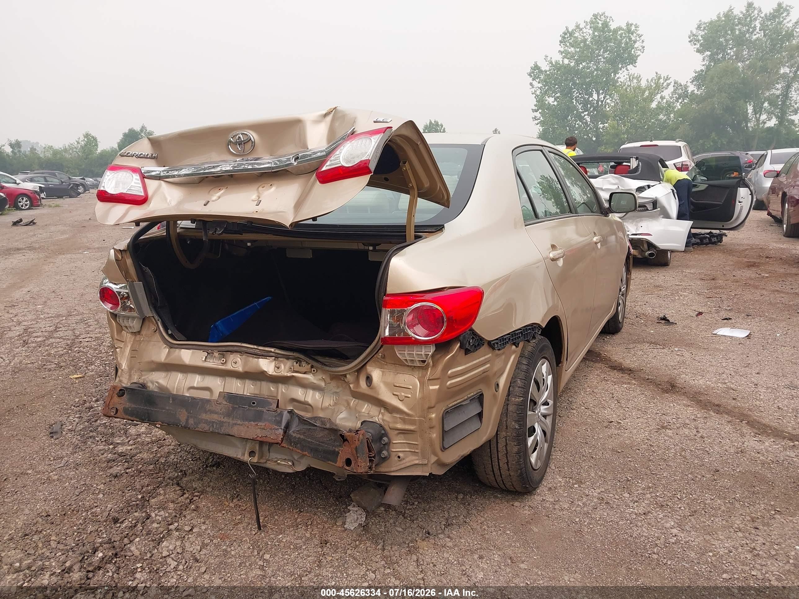 2012 Toyota Corolla Le Brown vin: 2T1BU4EE0CC829007