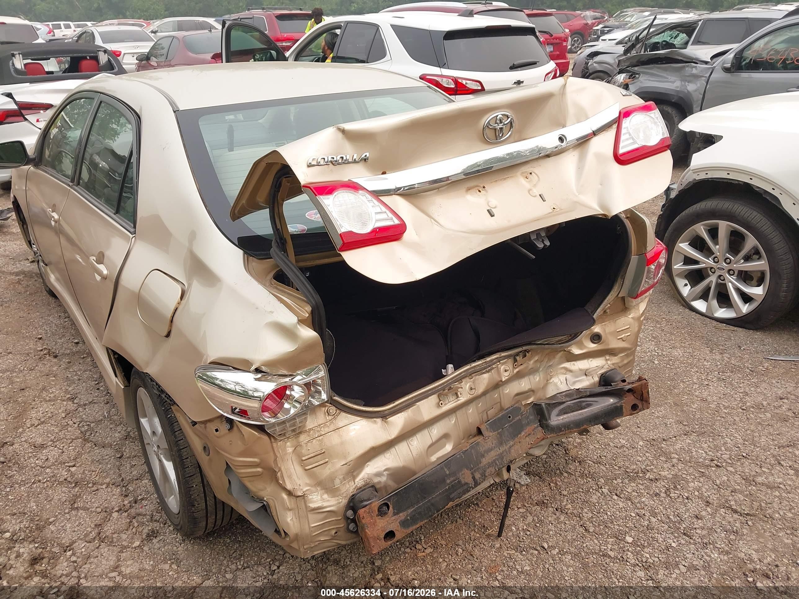 2012 Toyota Corolla Le Brown vin: 2T1BU4EE0CC829007