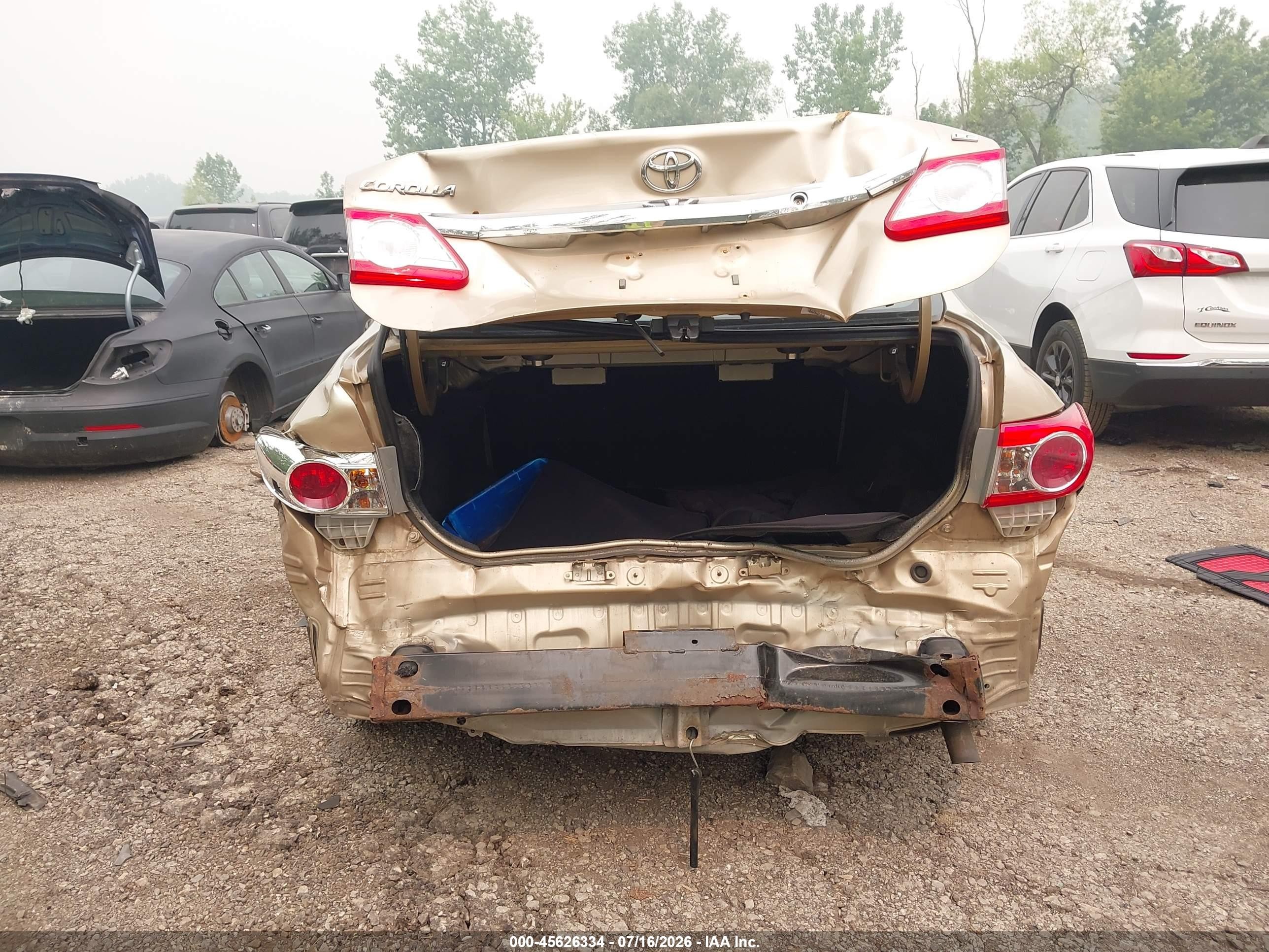 2012 Toyota Corolla Le Brown vin: 2T1BU4EE0CC829007
