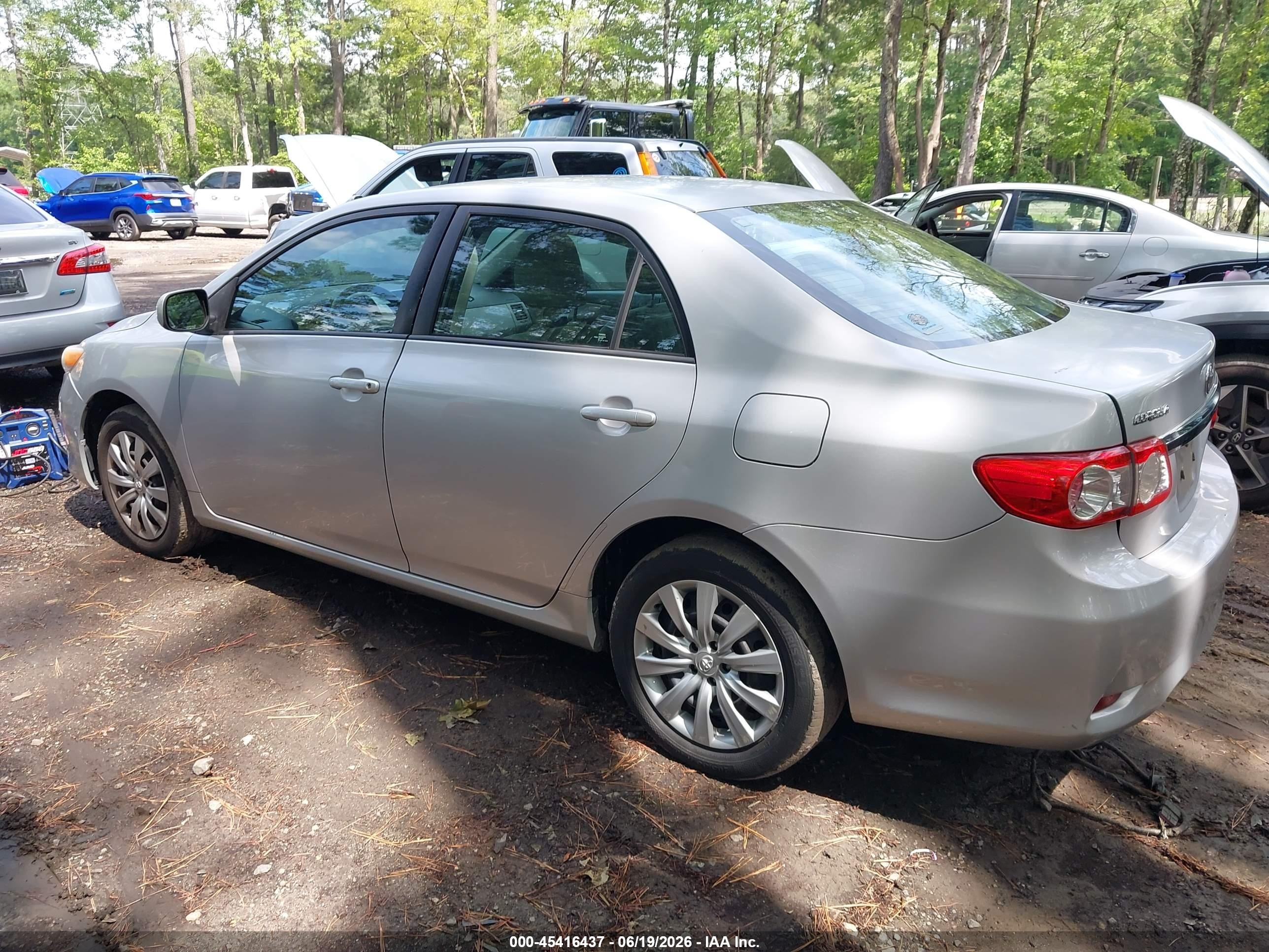 2012 Toyota Corolla Le Silver vin: 2T1BU4EE0CC831033