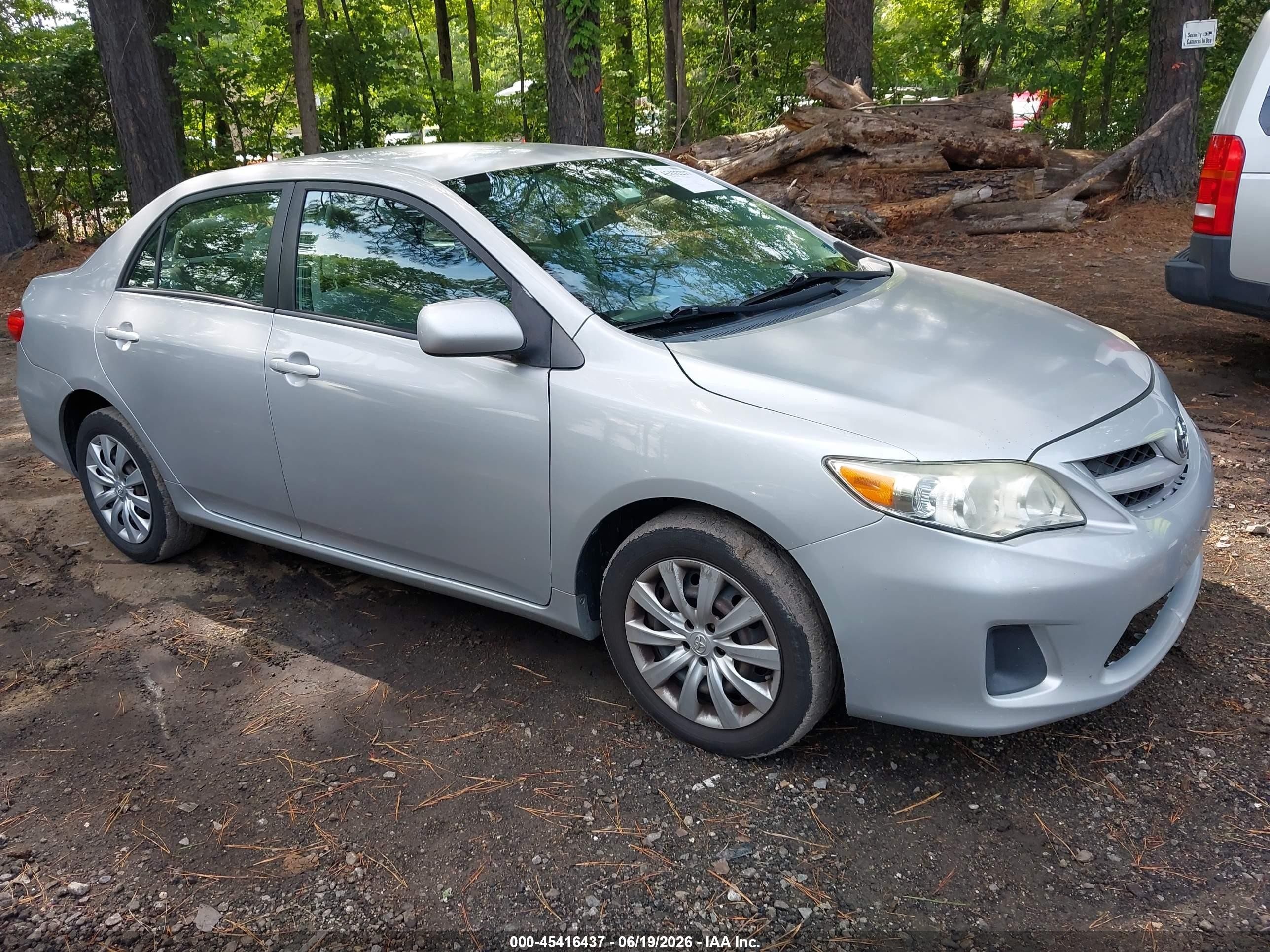 2012 Toyota Corolla Le Silver vin: 2T1BU4EE0CC831033
