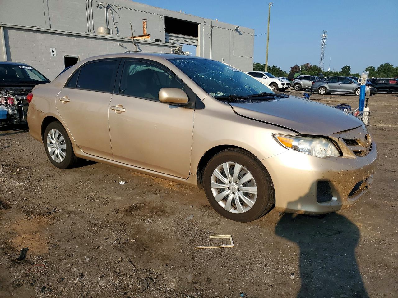 2012 Toyota Corolla Le Beige vin: 2T1BU4EE0CC840072