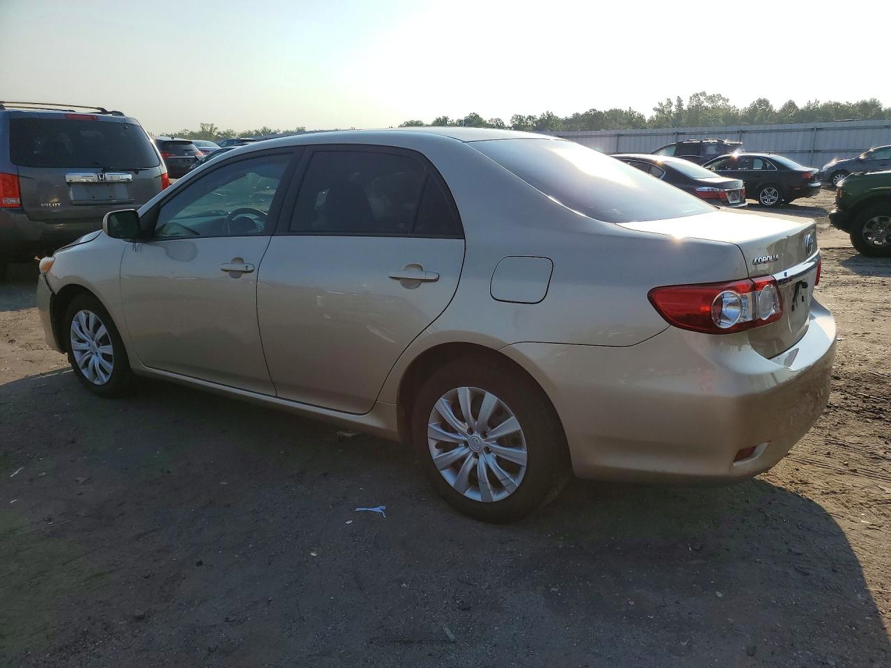 2012 Toyota Corolla Le Beige vin: 2T1BU4EE0CC840072