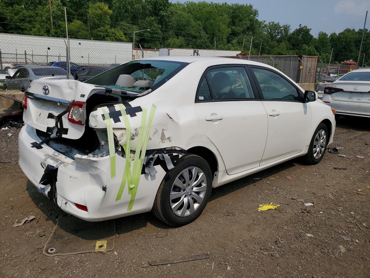 2012 Toyota Corolla Le White vin: 2T1BU4EE0CC874237