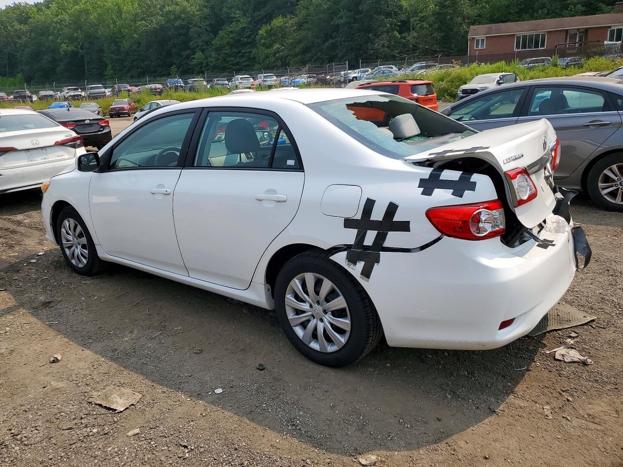 2012 Toyota Corolla Le White vin: 2T1BU4EE0CC874237