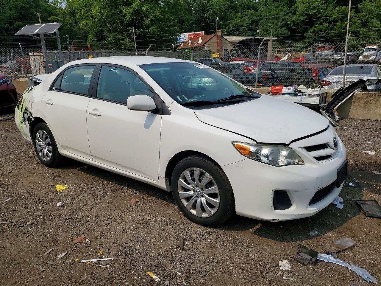 2012 Toyota Corolla Le White vin: 2T1BU4EE0CC874237