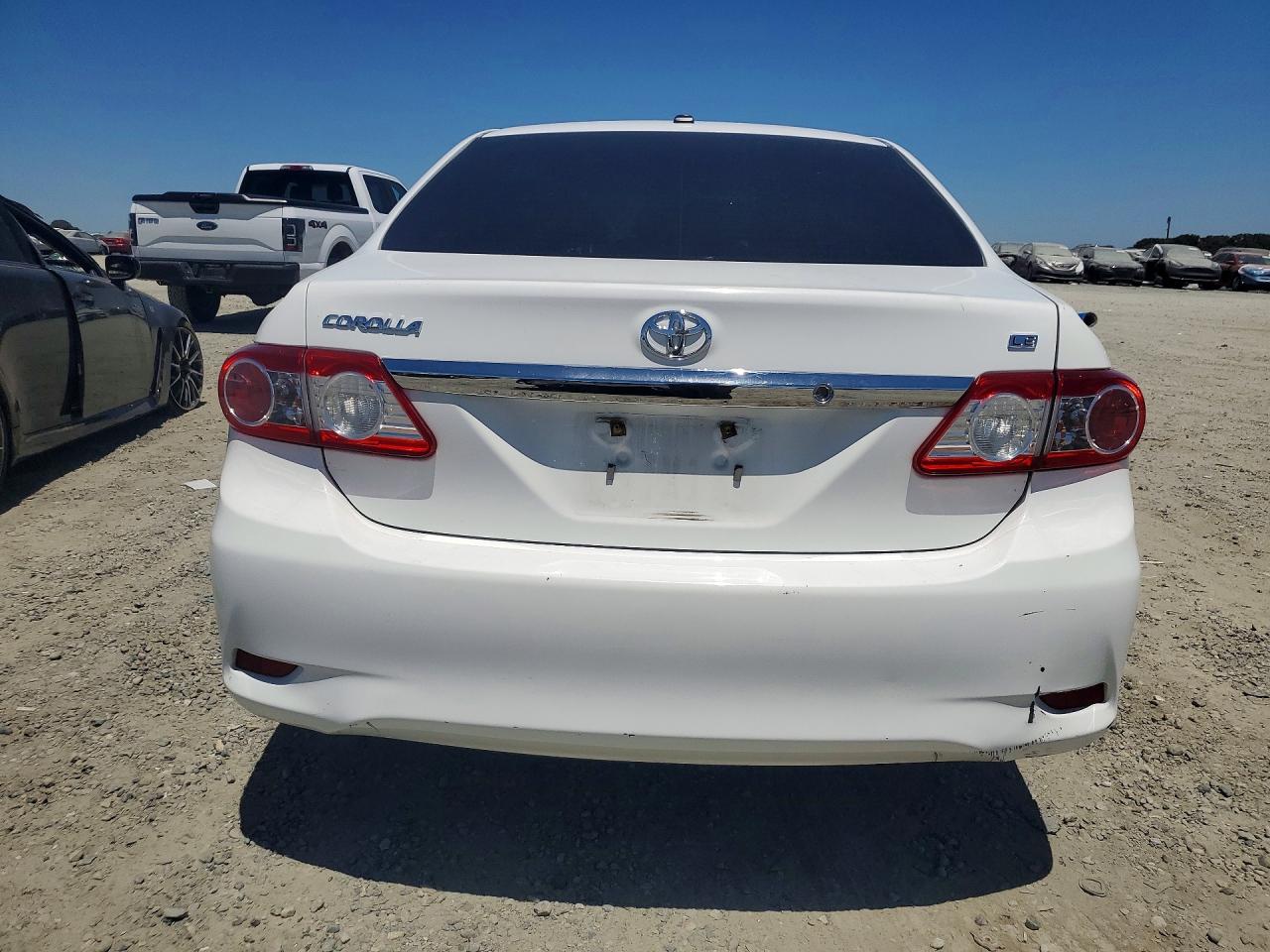 2012 Toyota Corolla Le White vin: 2T1BU4EE0CC888428