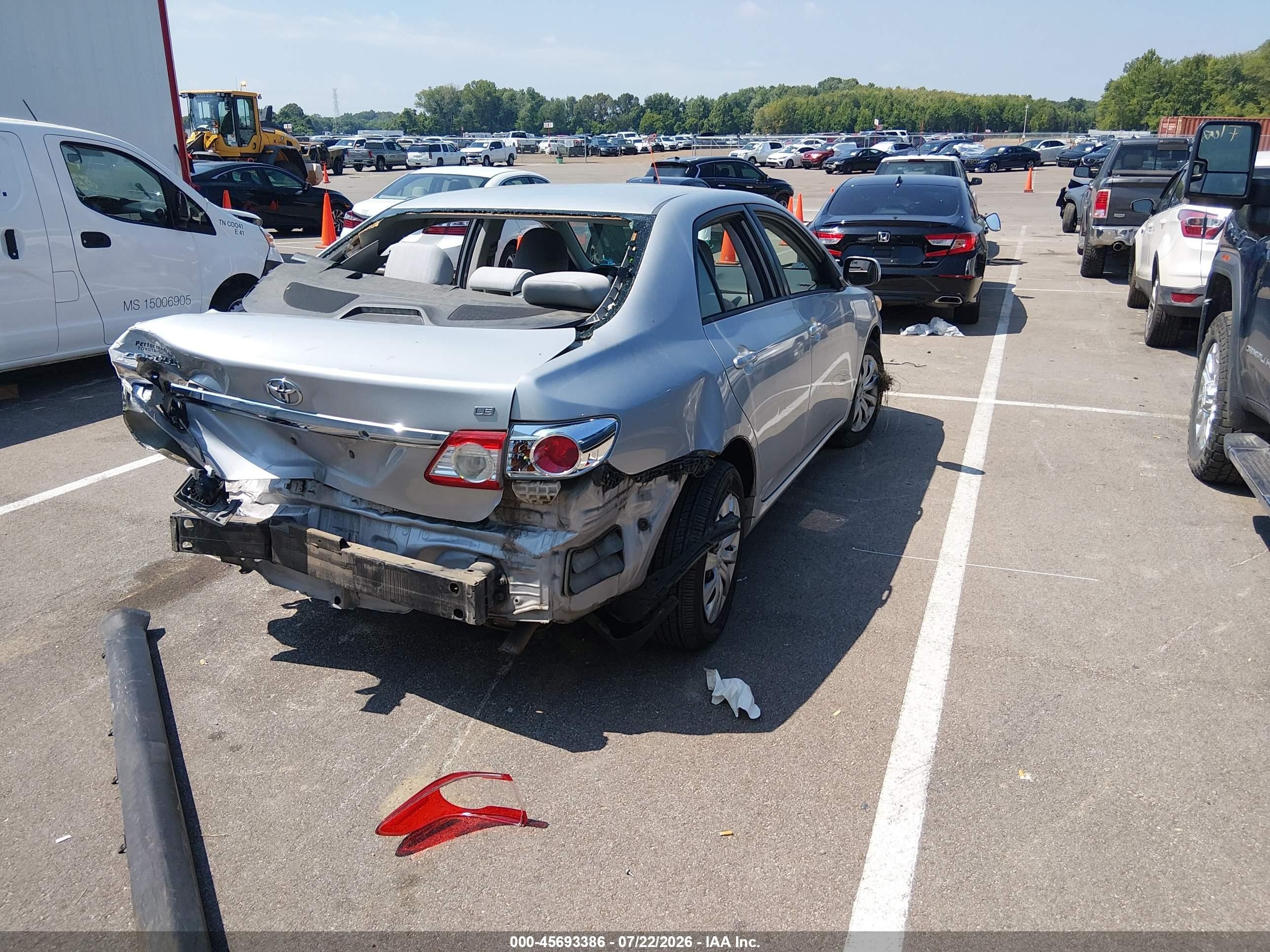 2012 Toyota Corolla Le Silver vin: 2T1BU4EE0CC903297