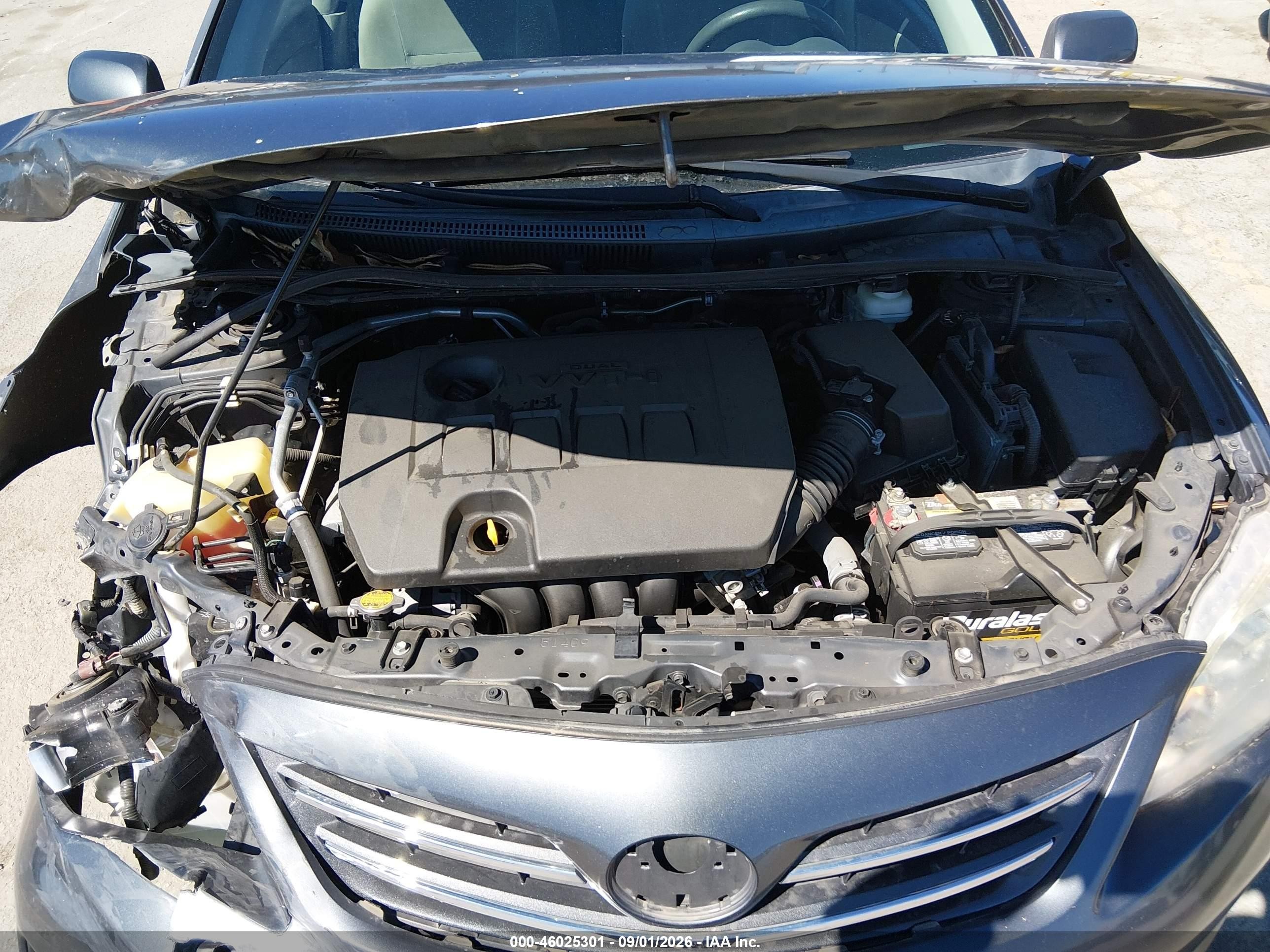 2013 Toyota Corolla Le Gray vin: 2T1BU4EE0DC009639