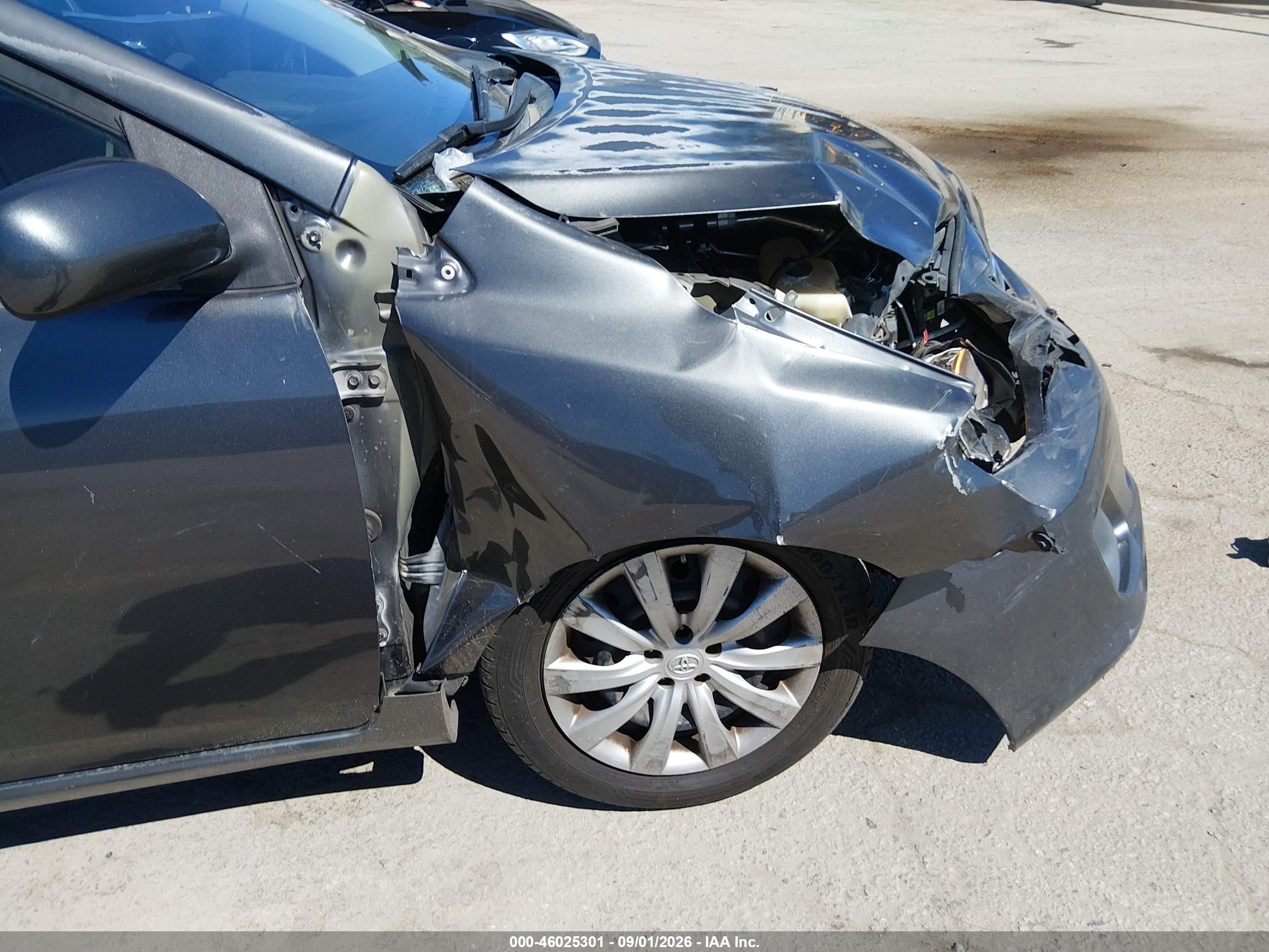 2013 Toyota Corolla Le Gray vin: 2T1BU4EE0DC009639