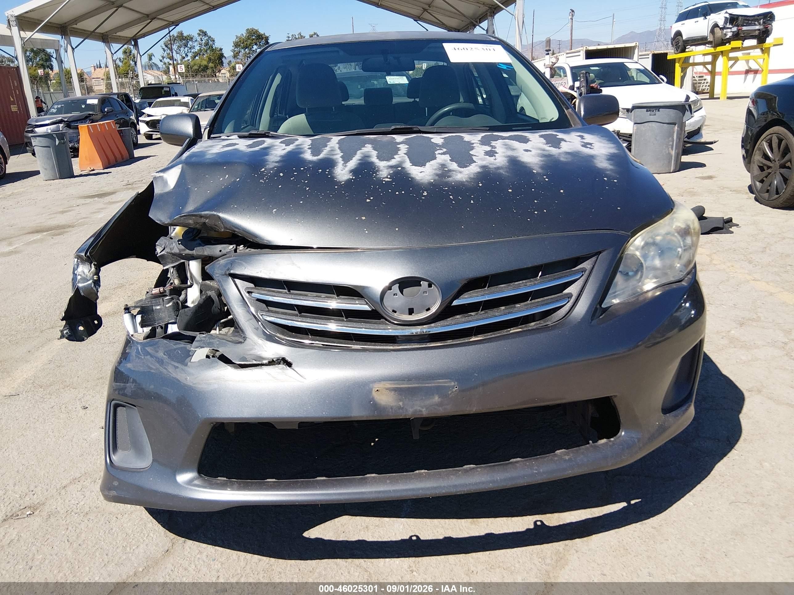 2013 Toyota Corolla Le Gray vin: 2T1BU4EE0DC009639