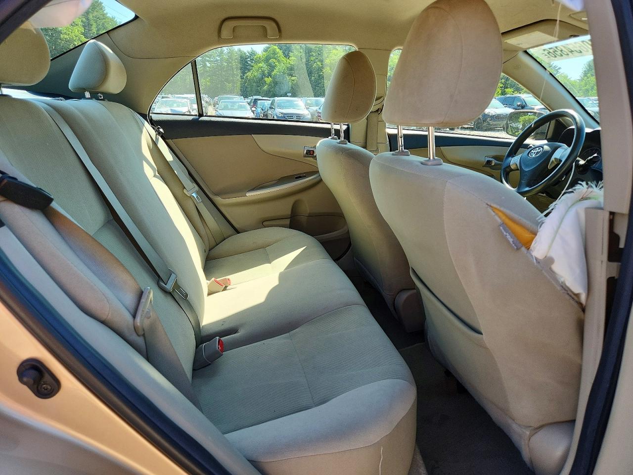 2013 Toyota Corolla Le Beige vin: 2T1BU4EE0DC027302