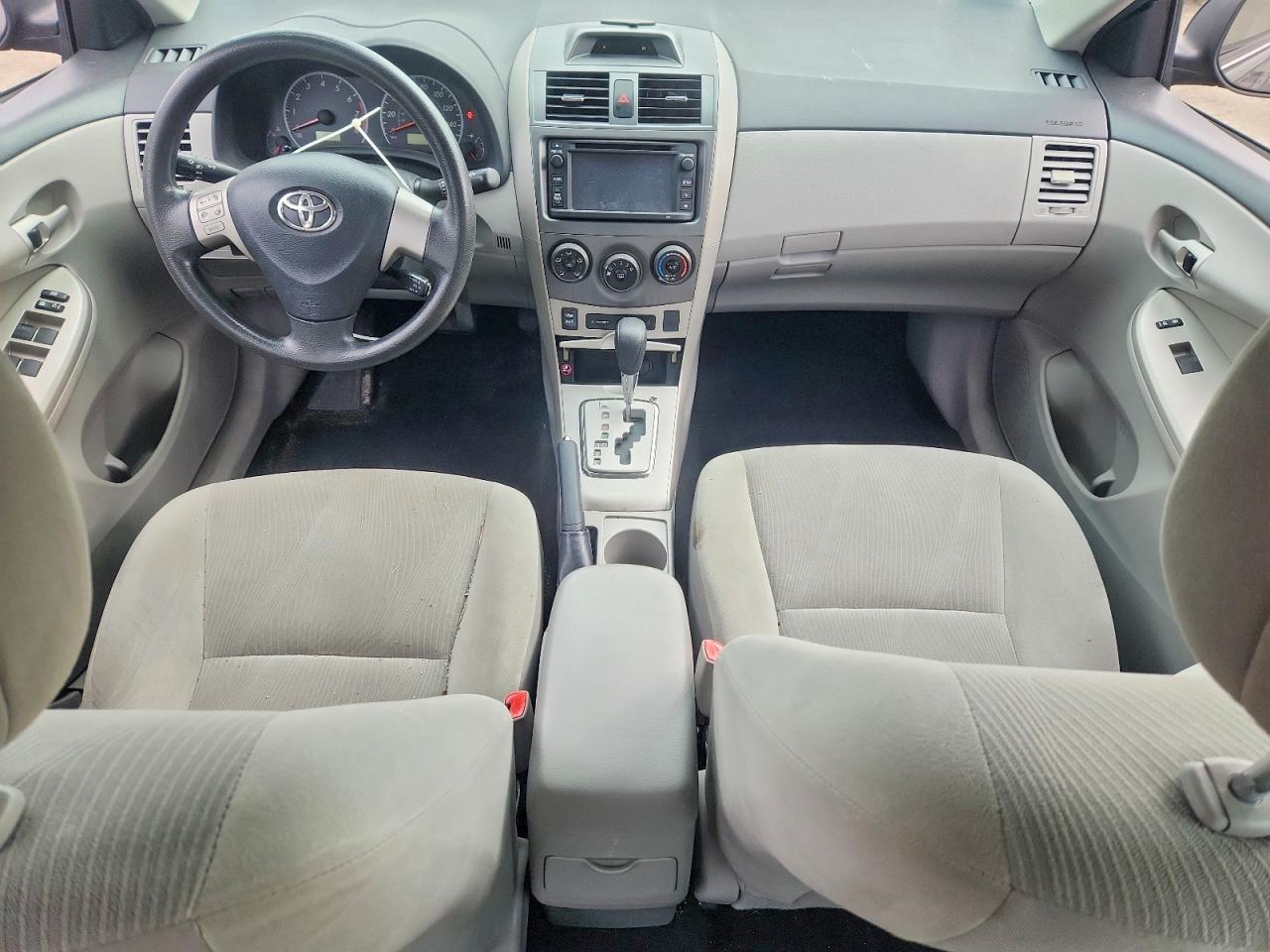 2013 Toyota Corolla Le Gray vin: 2T1BU4EE0DC039577