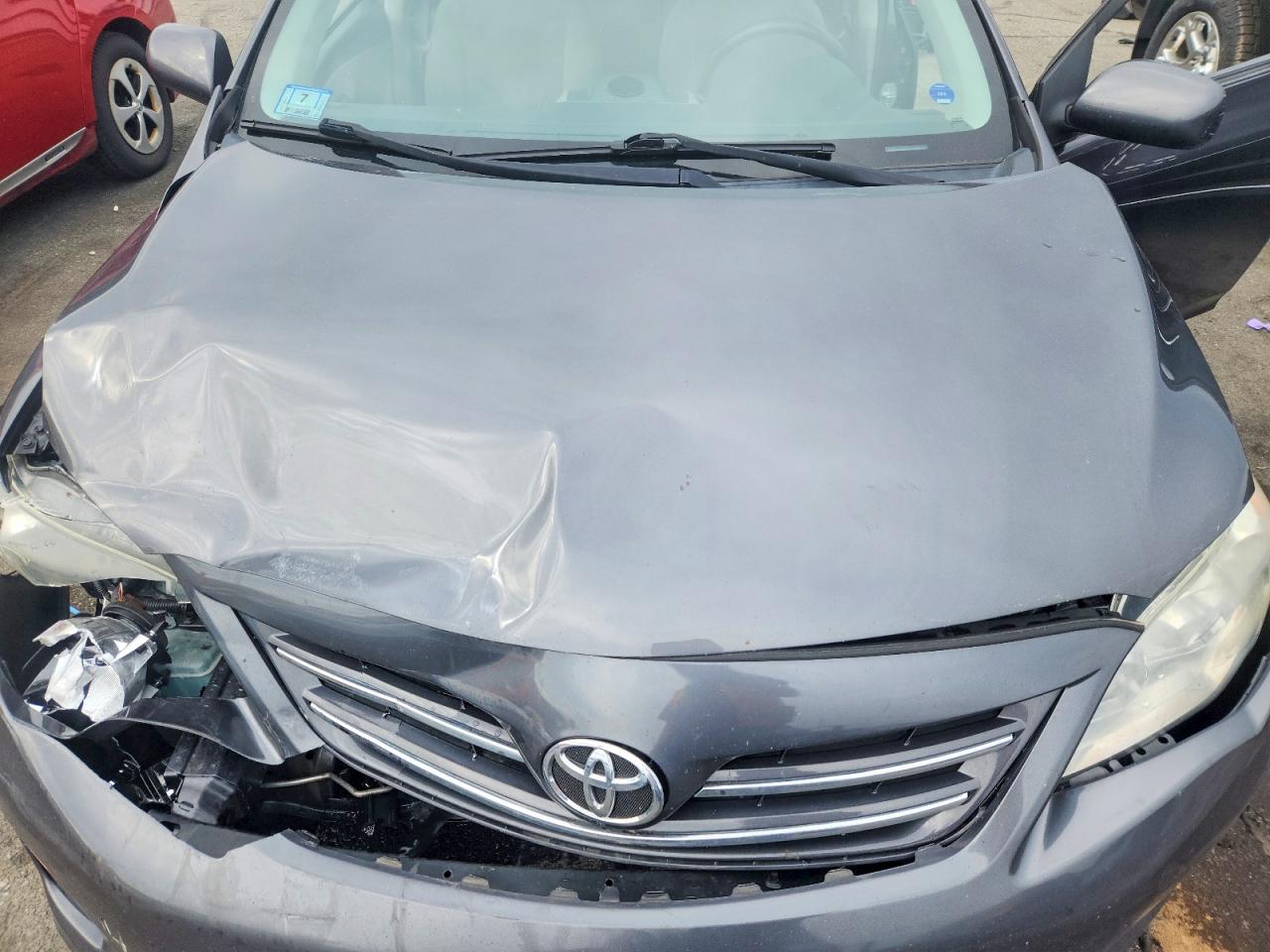 2013 Toyota Corolla Le Gray vin: 2T1BU4EE0DC039577