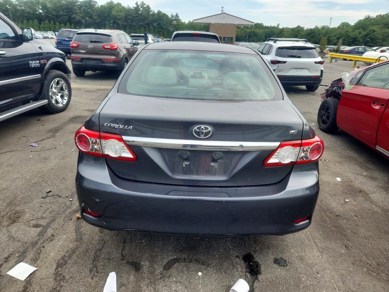 2013 Toyota Corolla Le Gray vin: 2T1BU4EE0DC039577