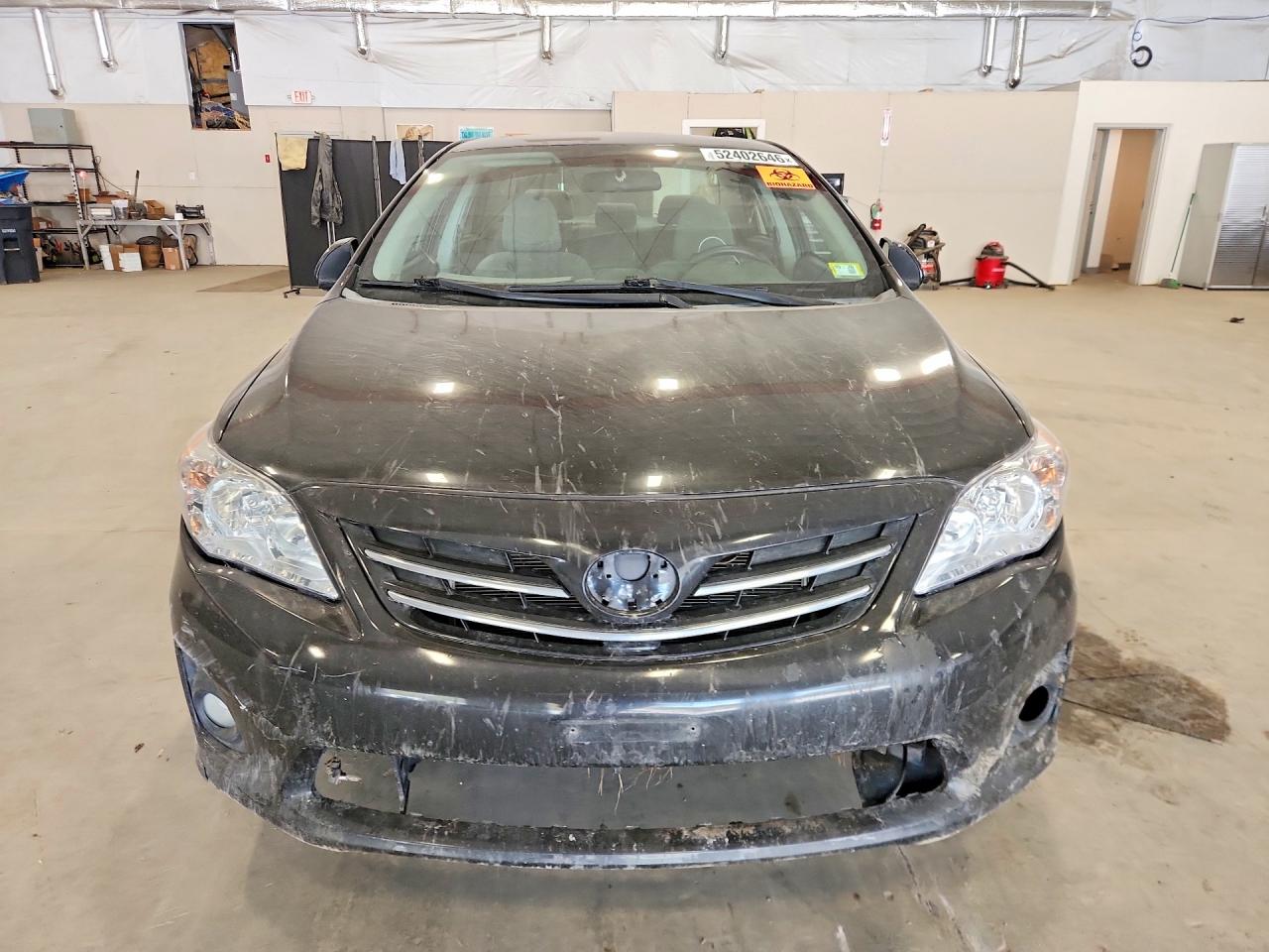 2013 Toyota Corolla Le Black vin: 2T1BU4EE0DC048957
