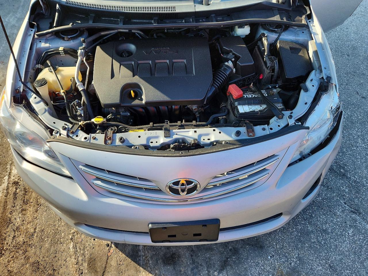 2013 Toyota Corolla Le Silver vin: 2T1BU4EE0DC049316