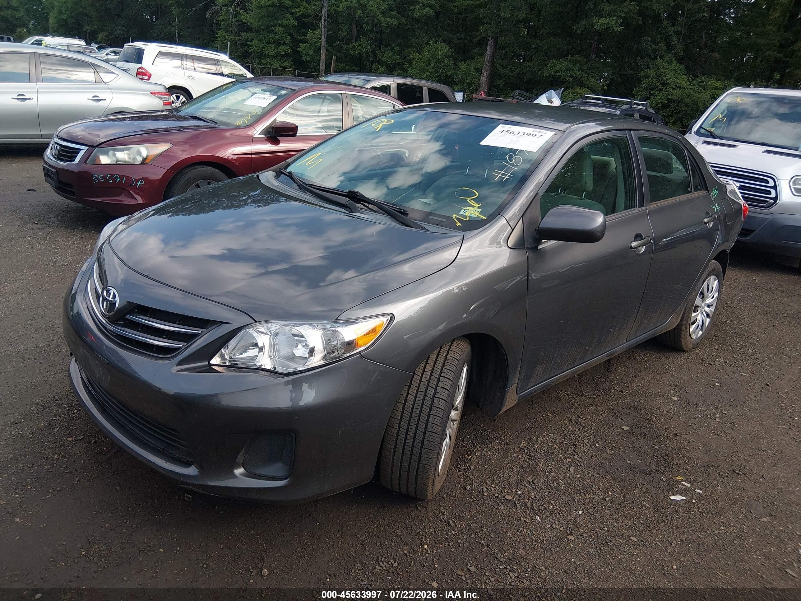 2013 Toyota Corolla Le Gray vin: 2T1BU4EE0DC063443