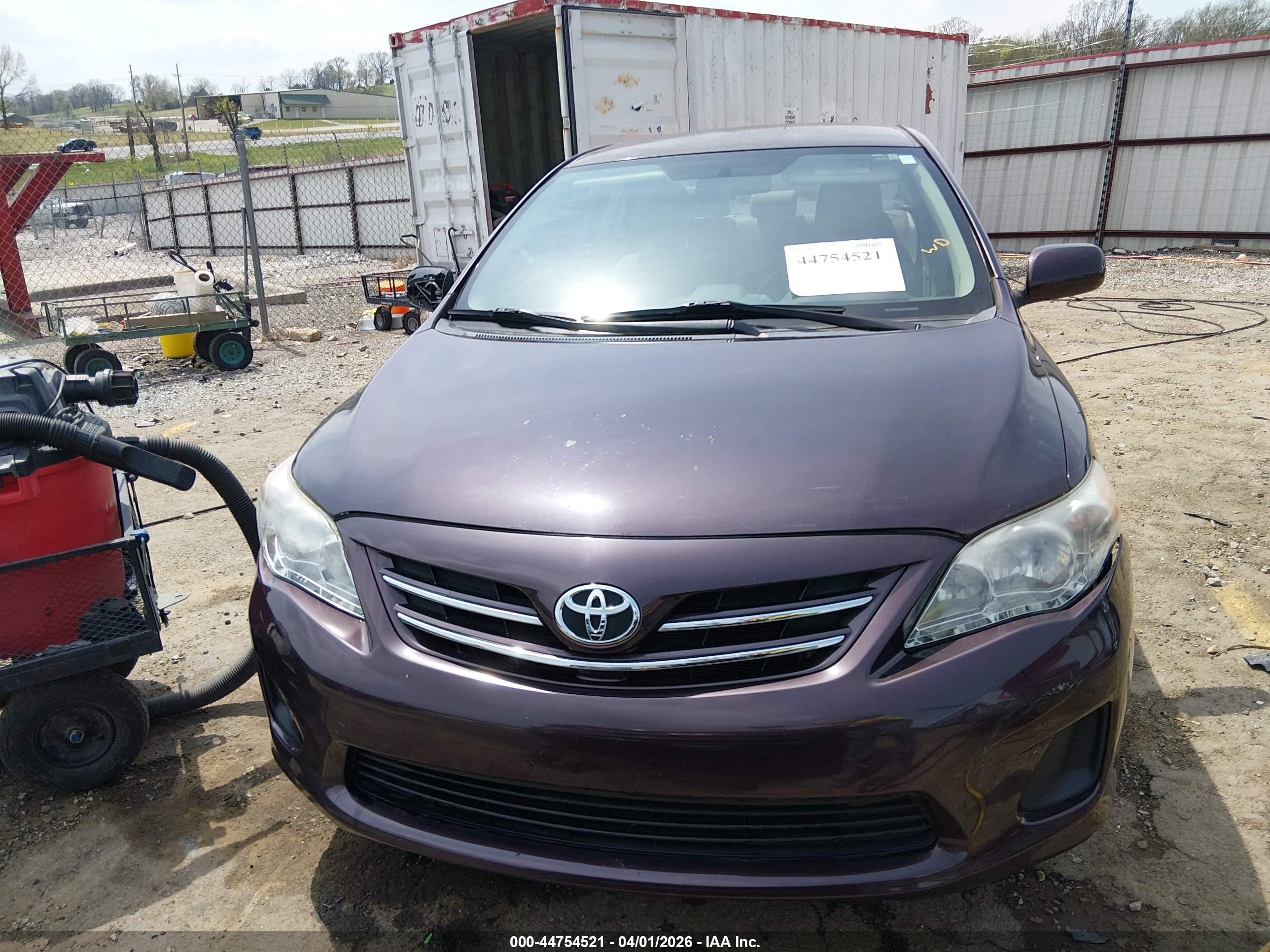 2013 Toyota Corolla Le Special Edition Maroon vin: 2T1BU4EE0DC088505