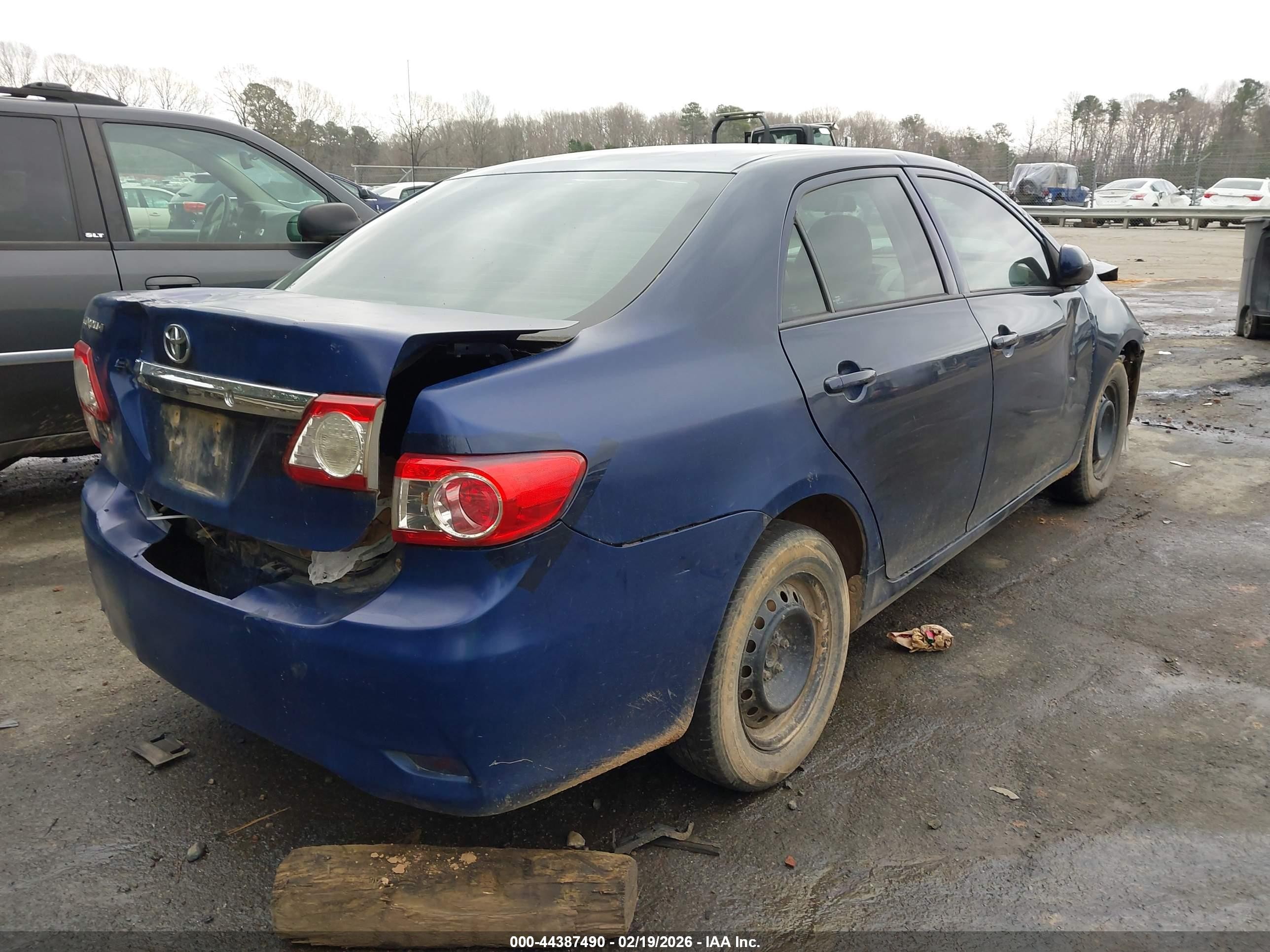 2013 Toyota Corolla L Синий vin: 2T1BU4EE0DC118165
