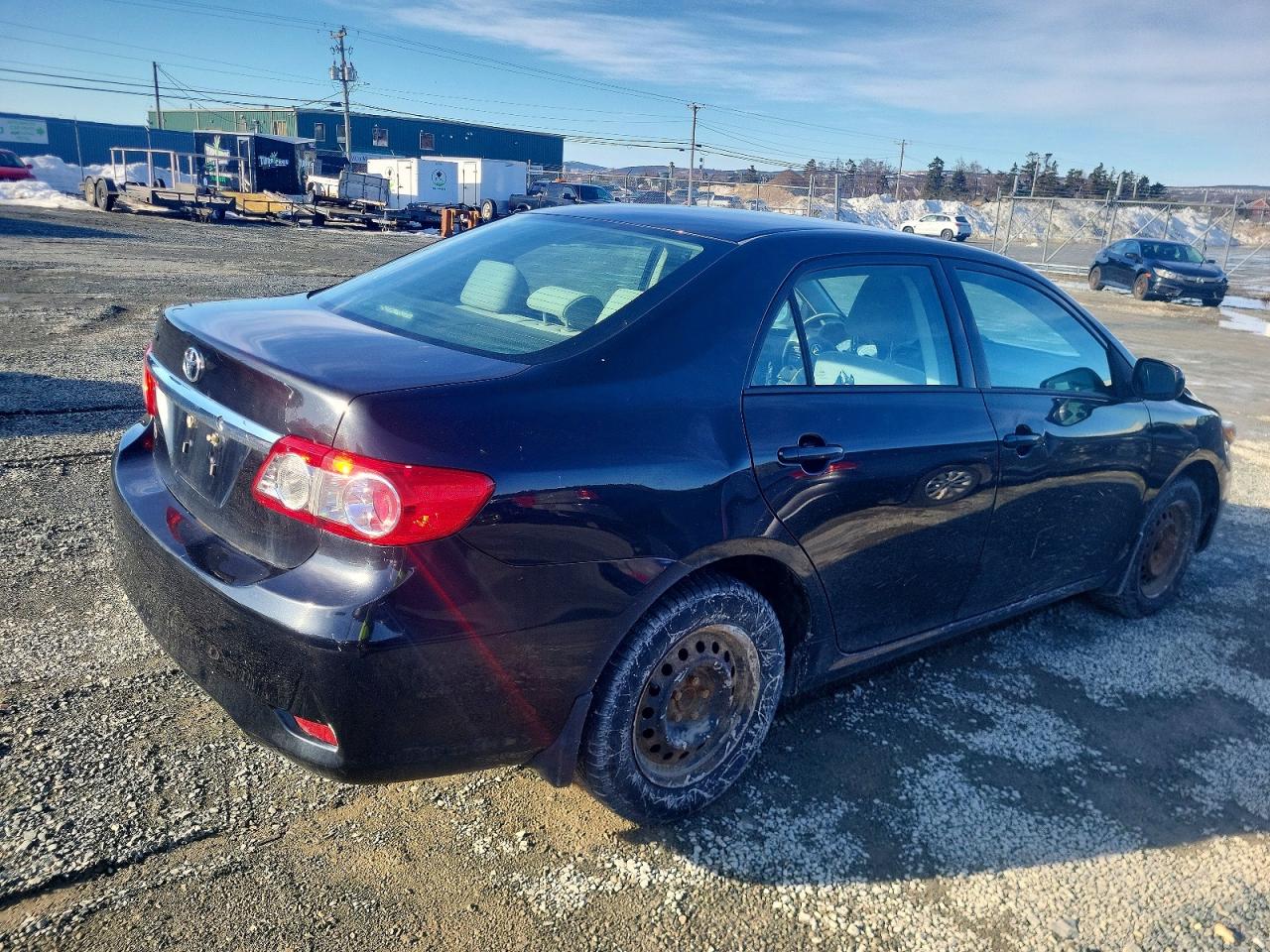 2013 Toyota Corolla L Черный vin: 2T1BU4EE0DC120854