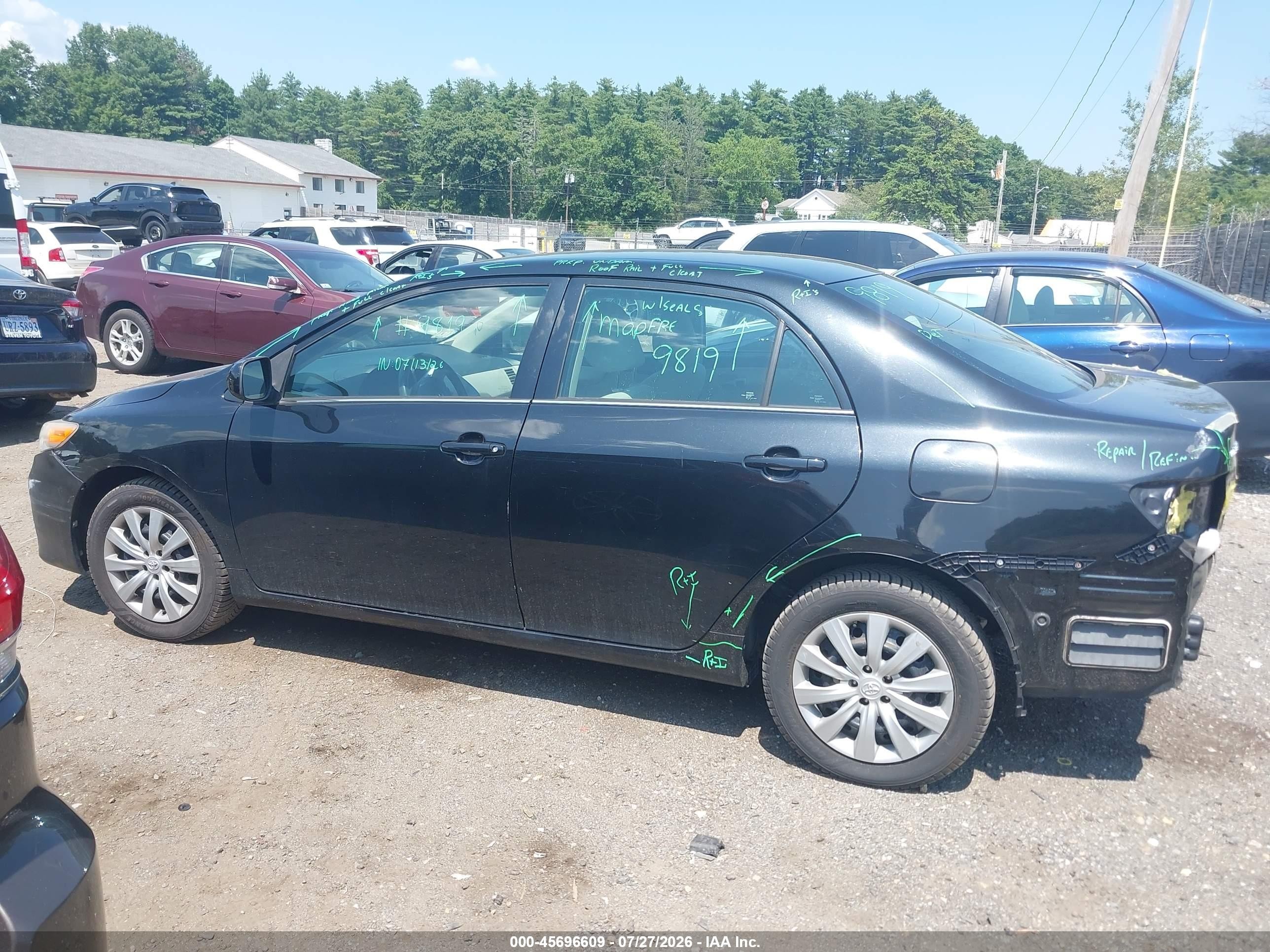 2013 Toyota Corolla Le Black vin: 2T1BU4EE0DC124371