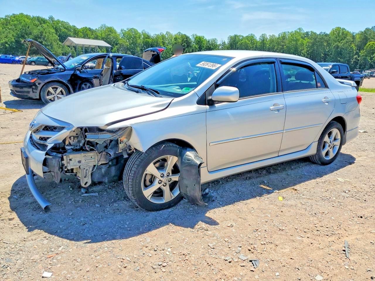 2013 Toyota Corolla S Серебряный vin: 2T1BU4EE0DC920988