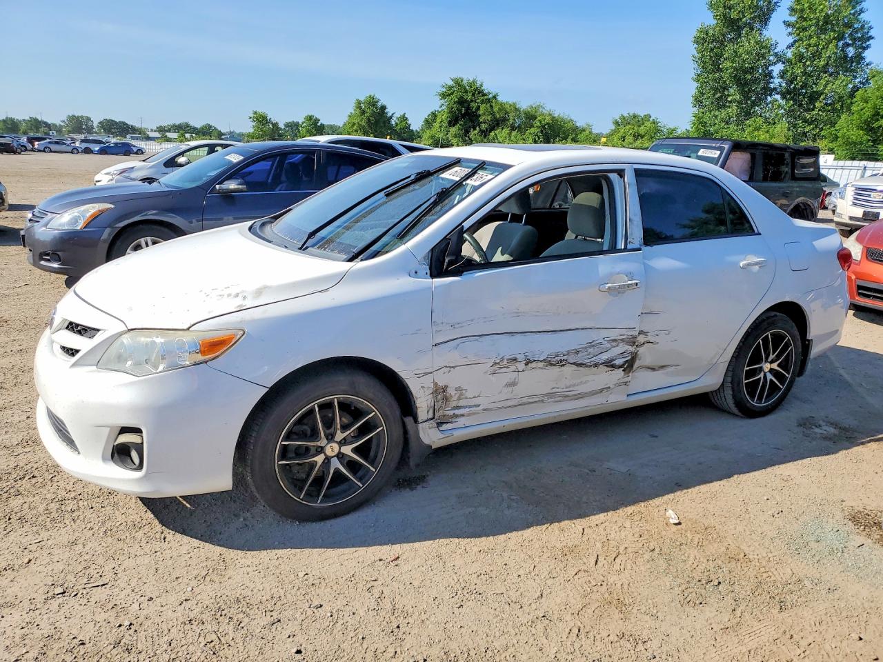 2013 Toyota Corolla L White vin: 2T1BU4EE0DC932333