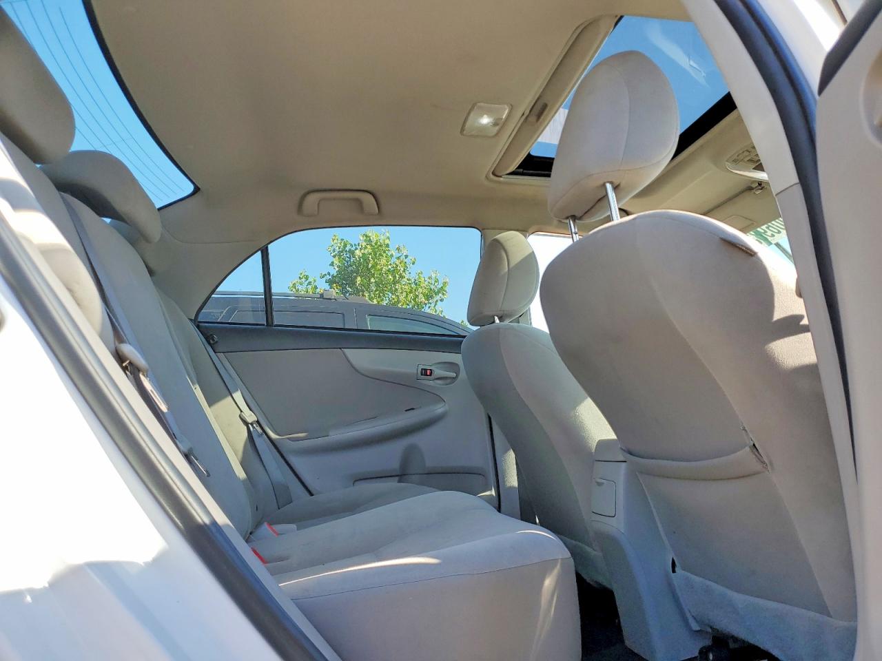 2013 Toyota Corolla L White vin: 2T1BU4EE0DC932333