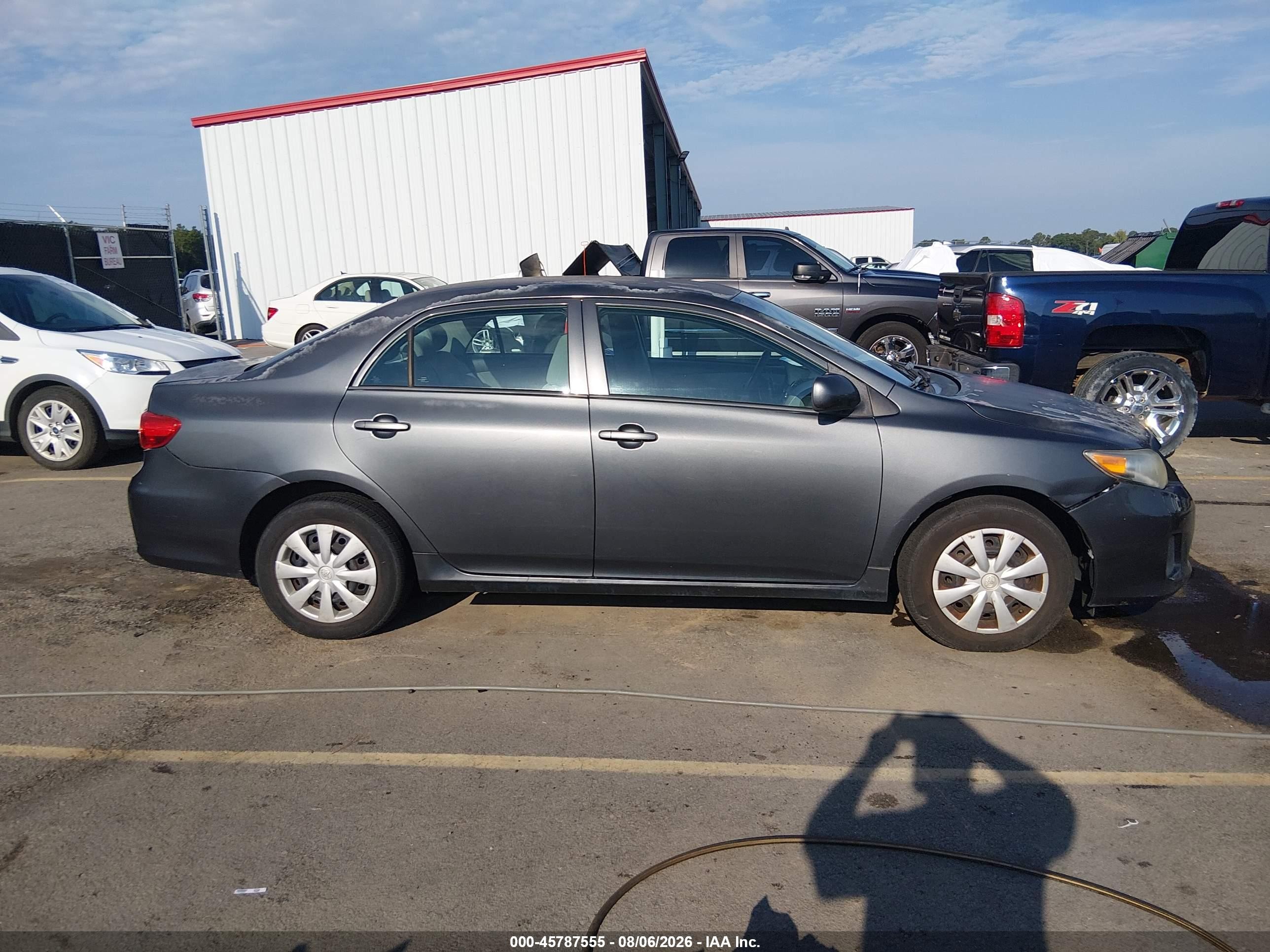 2013 Toyota Corolla L Gray vin: 2T1BU4EE0DC944062