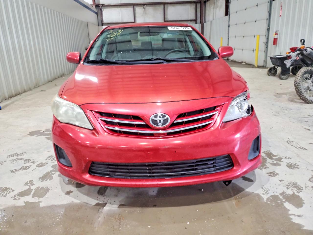 2013 Toyota Corolla Le Red vin: 2T1BU4EE0DC954008