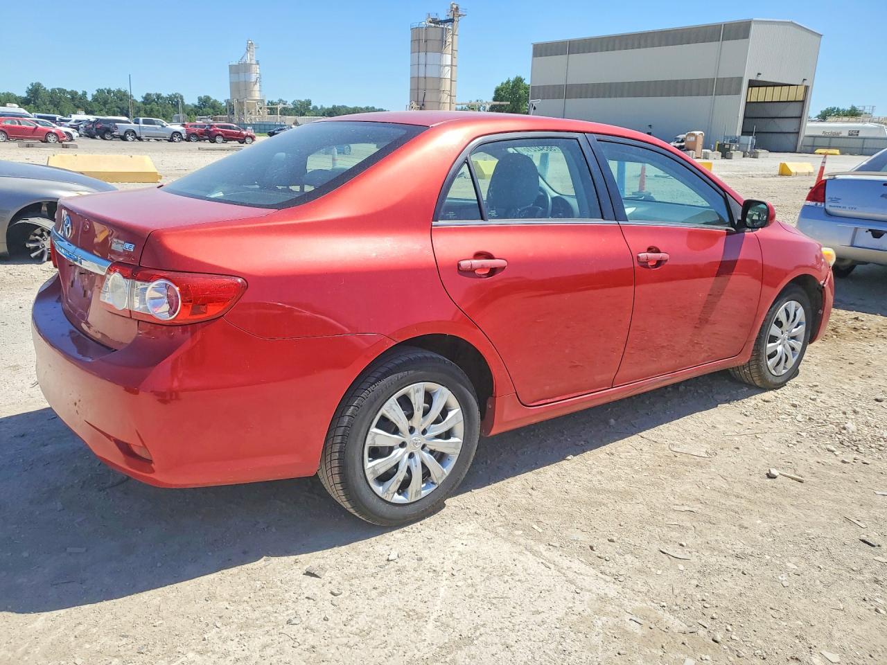 2013 Toyota Corolla Le Red vin: 2T1BU4EE0DC955000