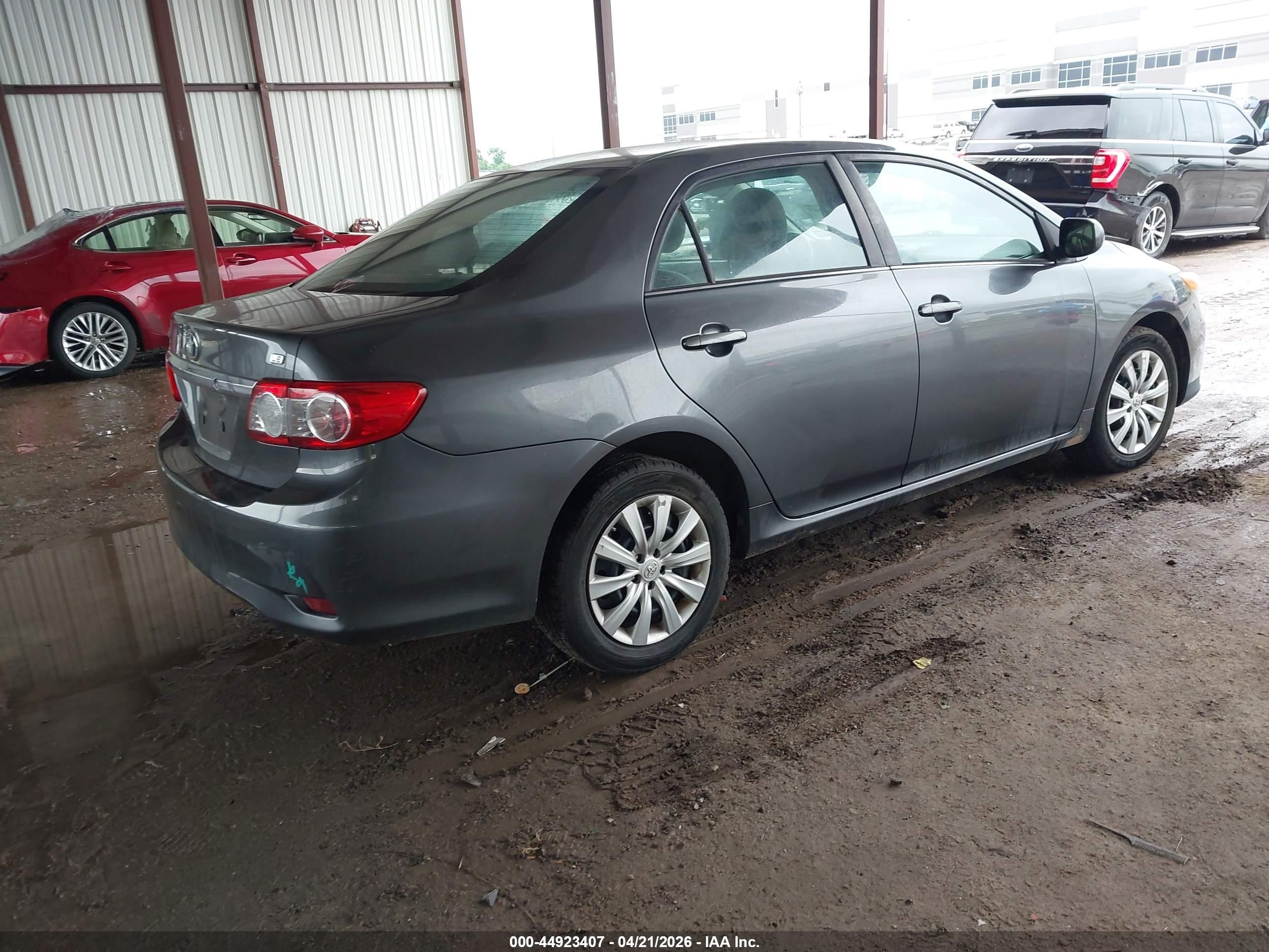 2013 Toyota Corolla Le Gray vin: 2T1BU4EE0DC964800