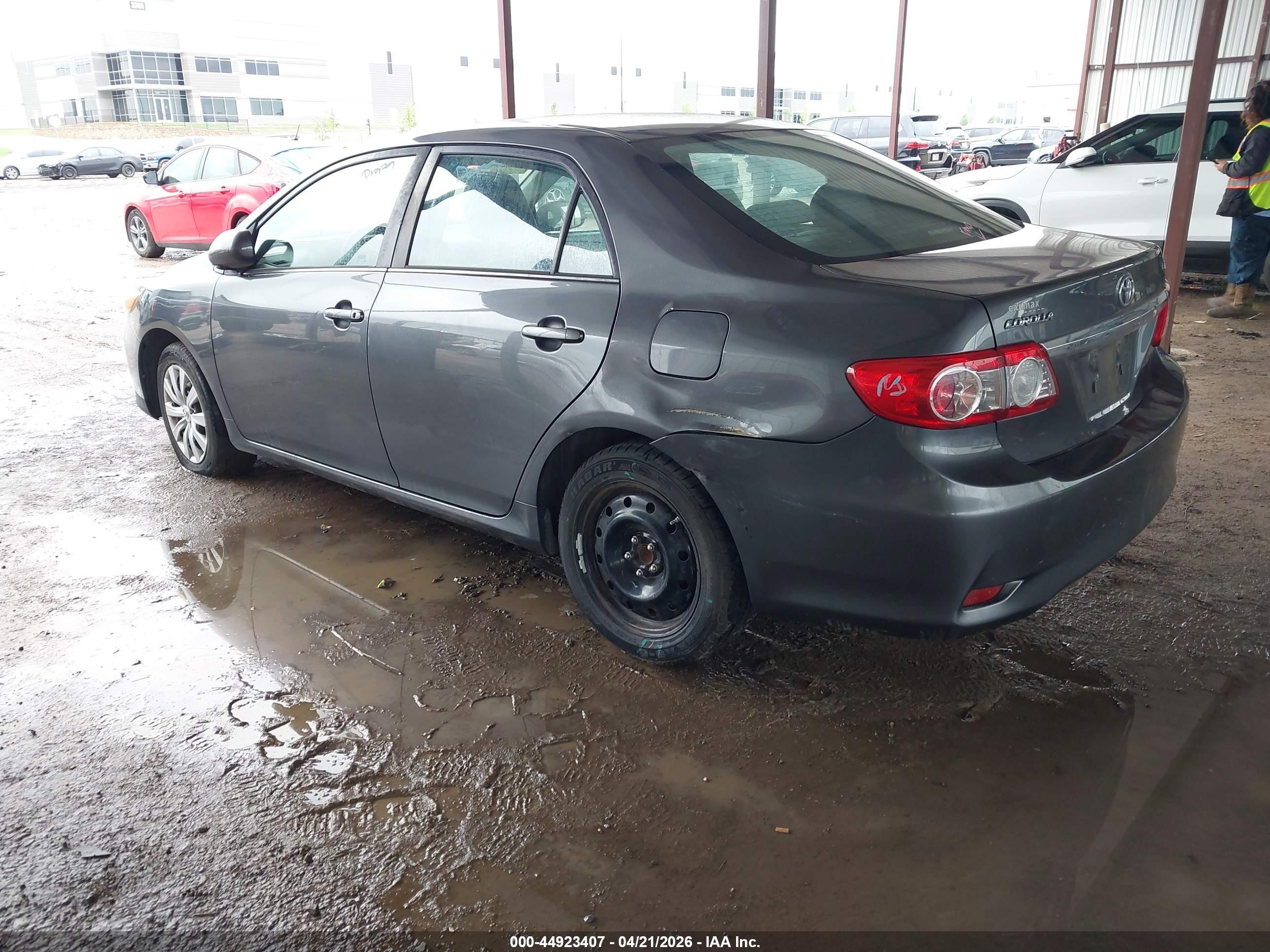 2013 Toyota Corolla Le Gray vin: 2T1BU4EE0DC964800